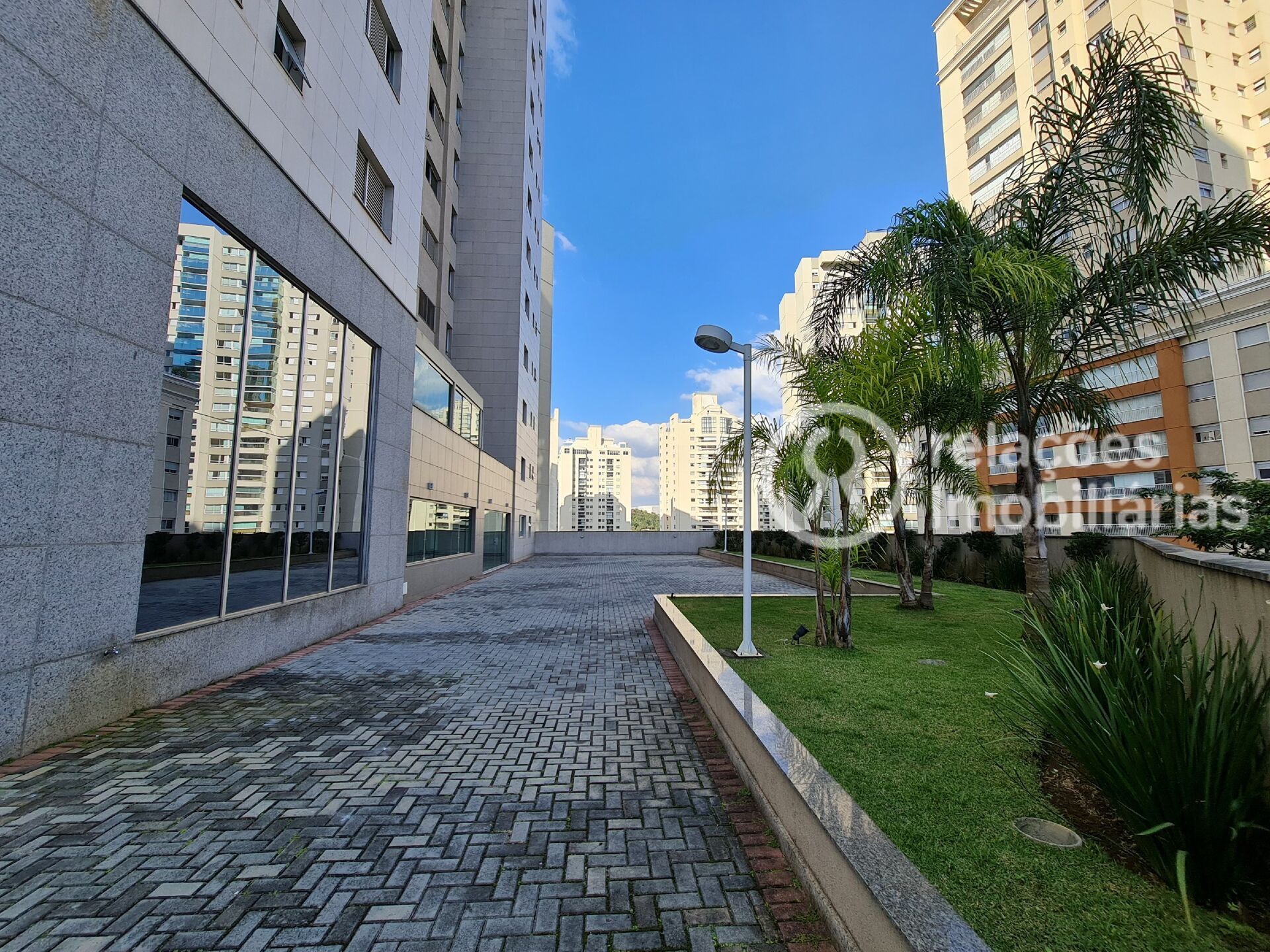 Apartamento para alugar com 2 quartos, 72m² - Foto 47