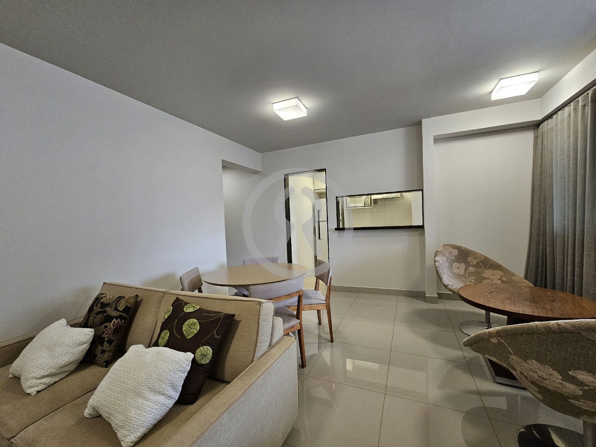 Apartamento para alugar com 2 quartos, 72m² - Foto 9