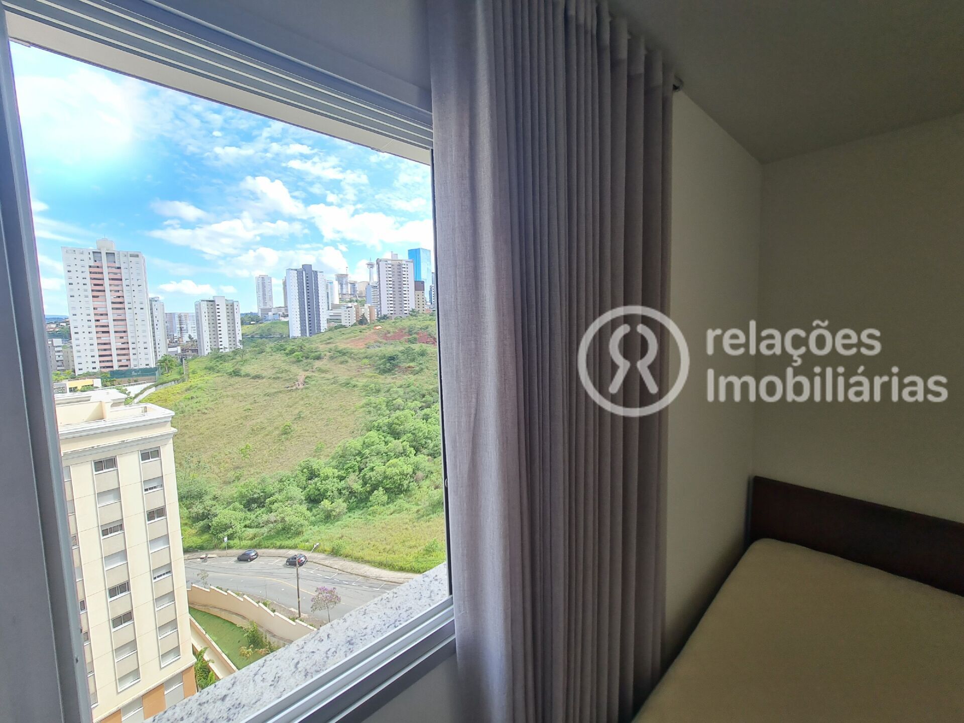 Apartamento para alugar com 2 quartos, 72m² - Foto 31