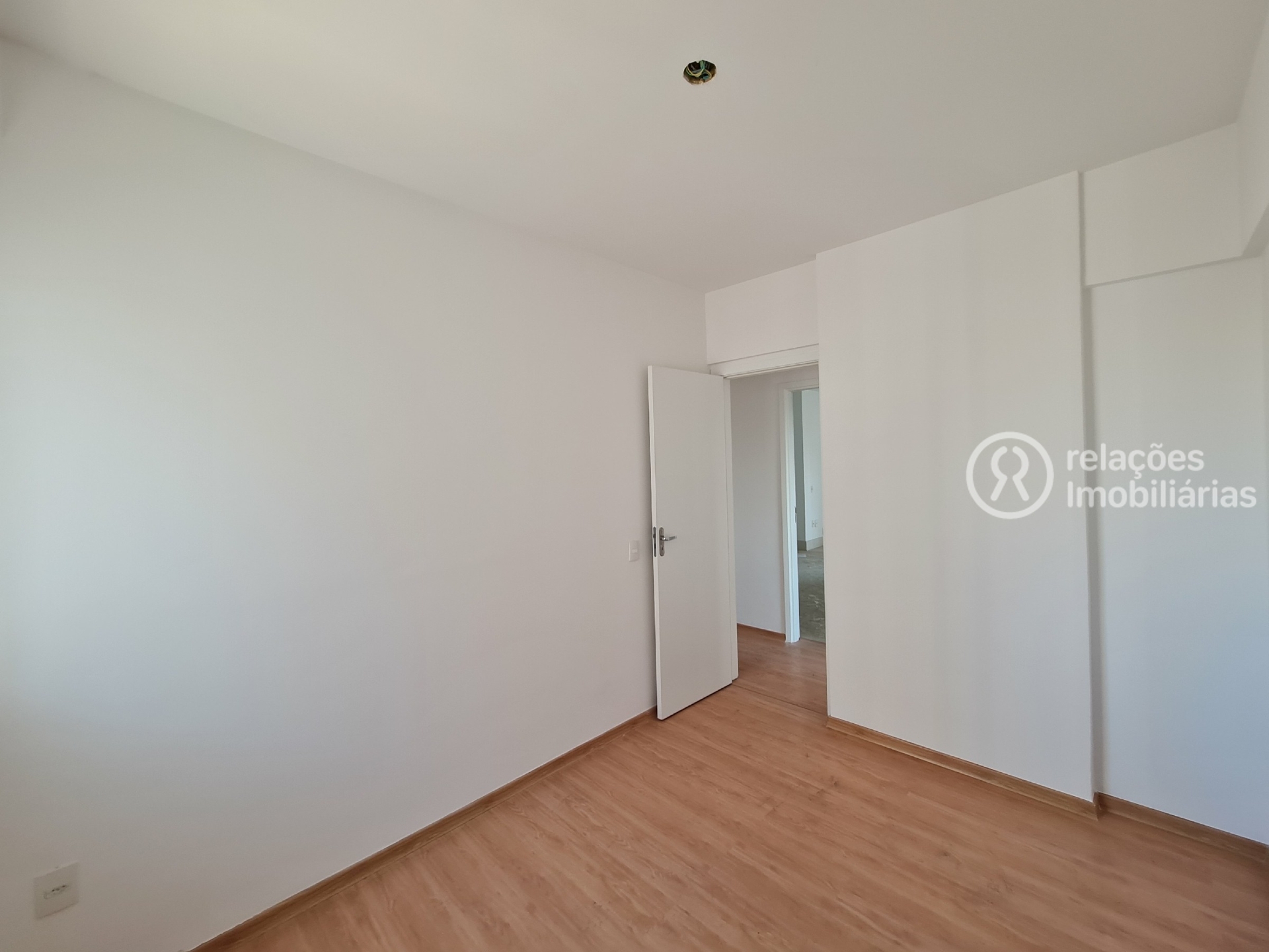 Apartamento para alugar com 4 quartos, 110m² - Foto 29