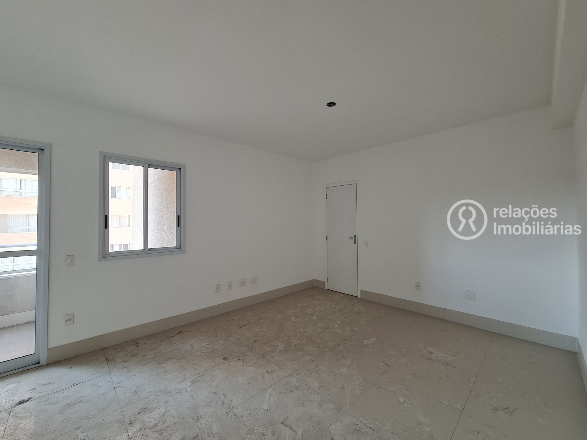 Apartamento para alugar com 4 quartos, 110m² - Foto 3