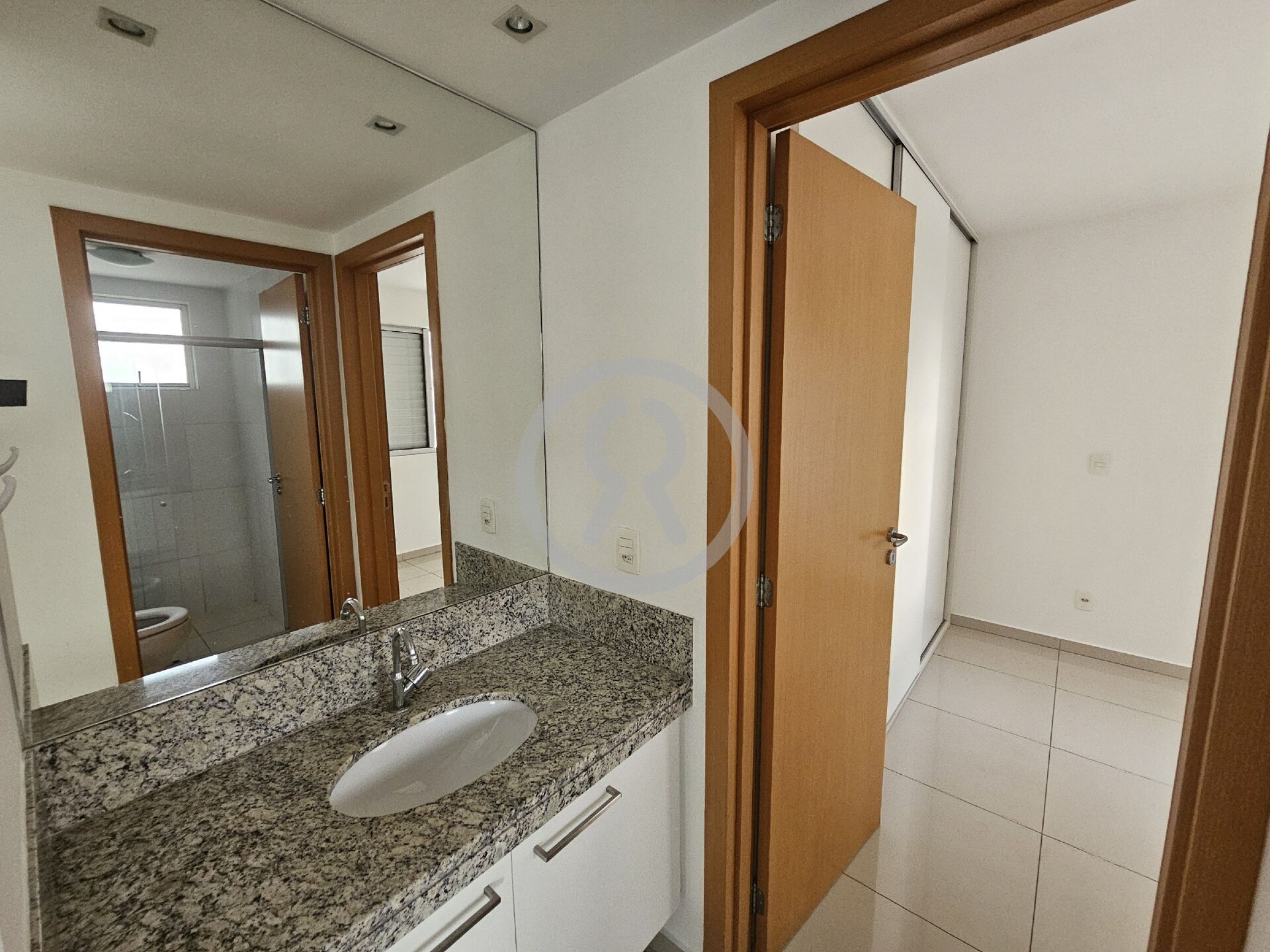 Apartamento para alugar com 1 quarto, 37m² - Foto 12