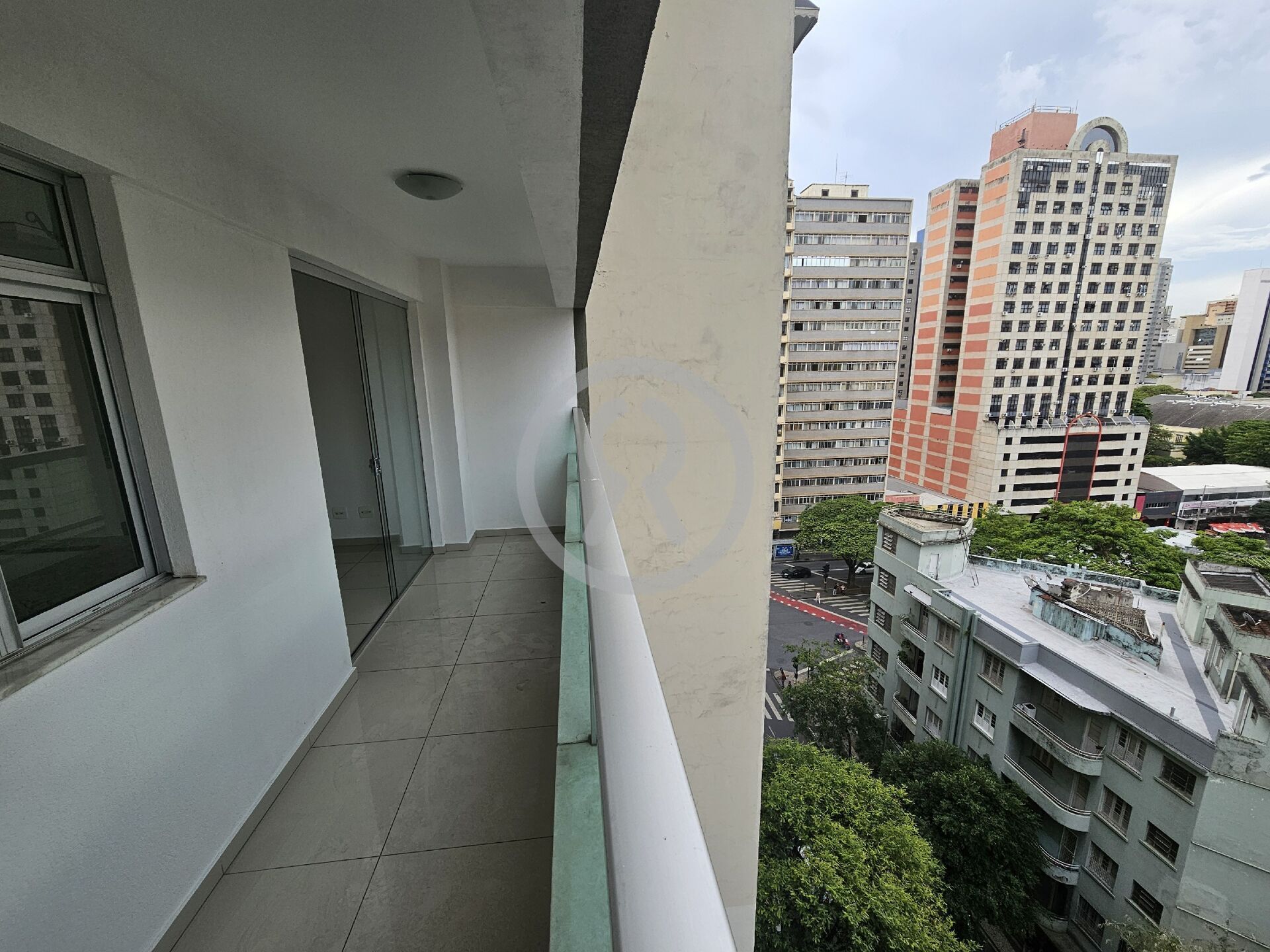 Apartamento para alugar com 1 quarto, 37m² - Foto 10