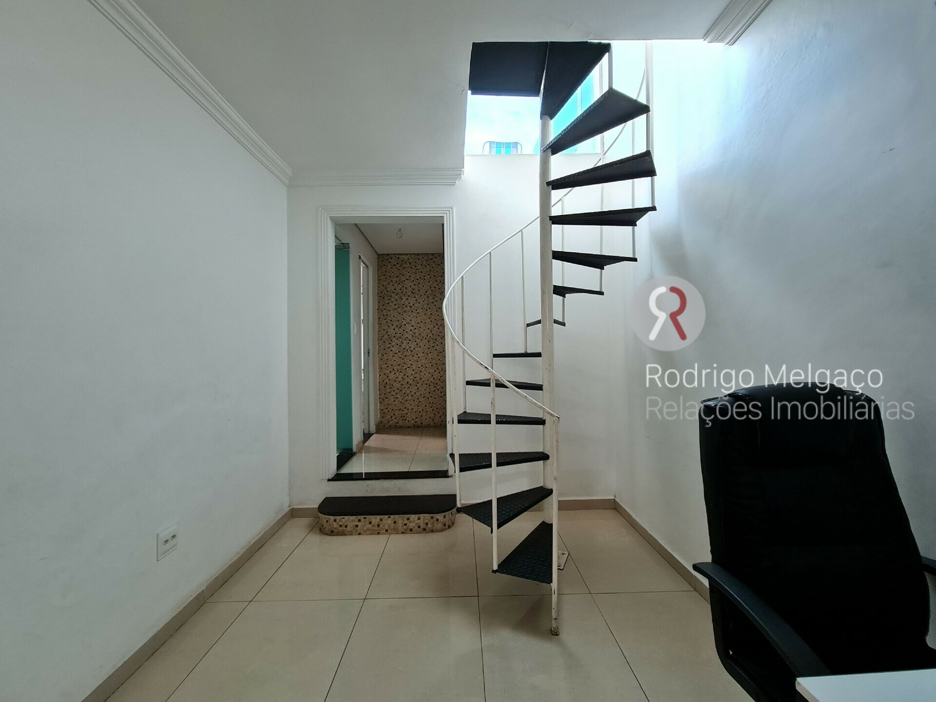 Casa à venda com 3 quartos, 200m² - Foto 37