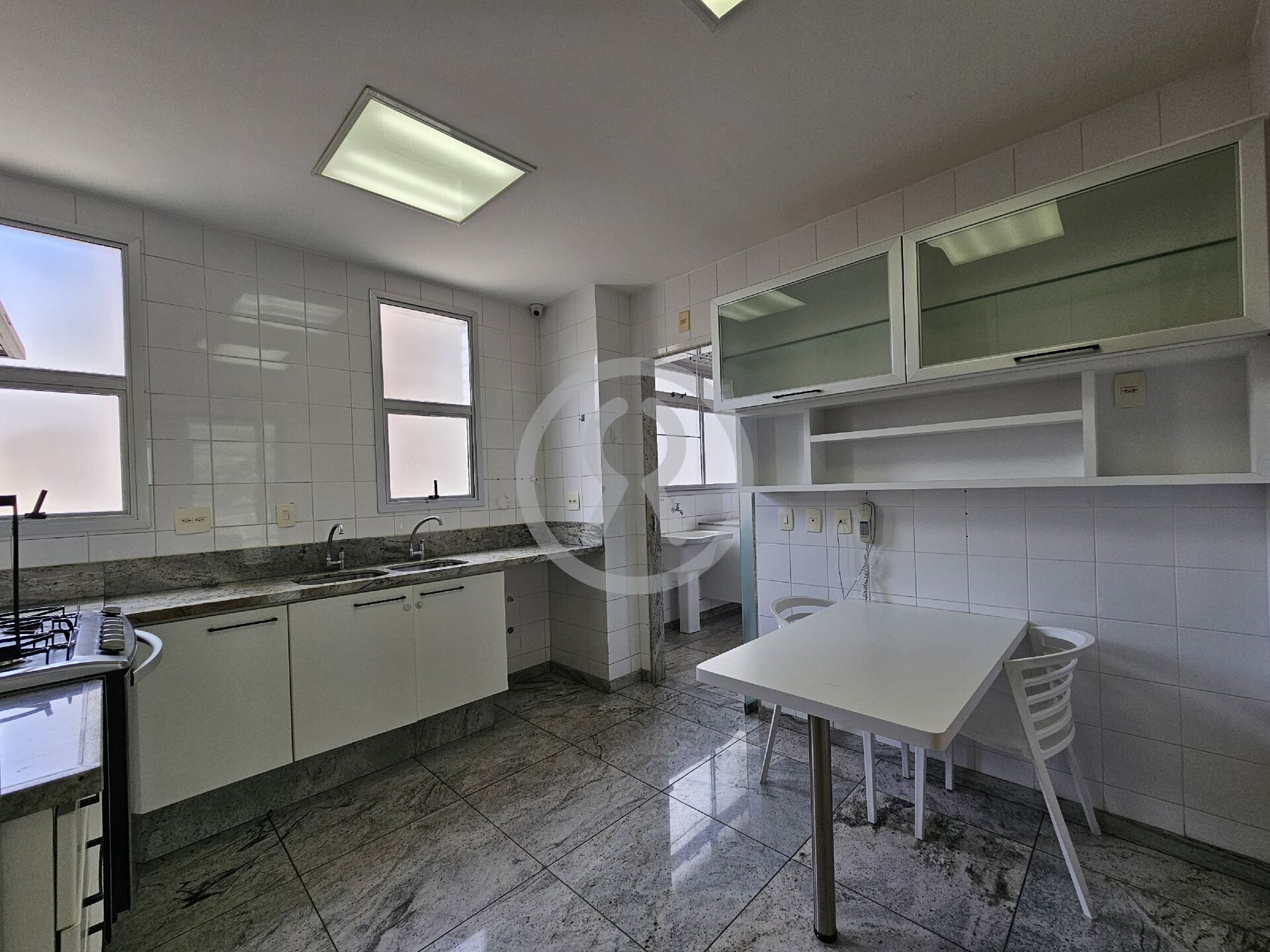 Apartamento para alugar com 4 quartos, 198m² - Foto 20