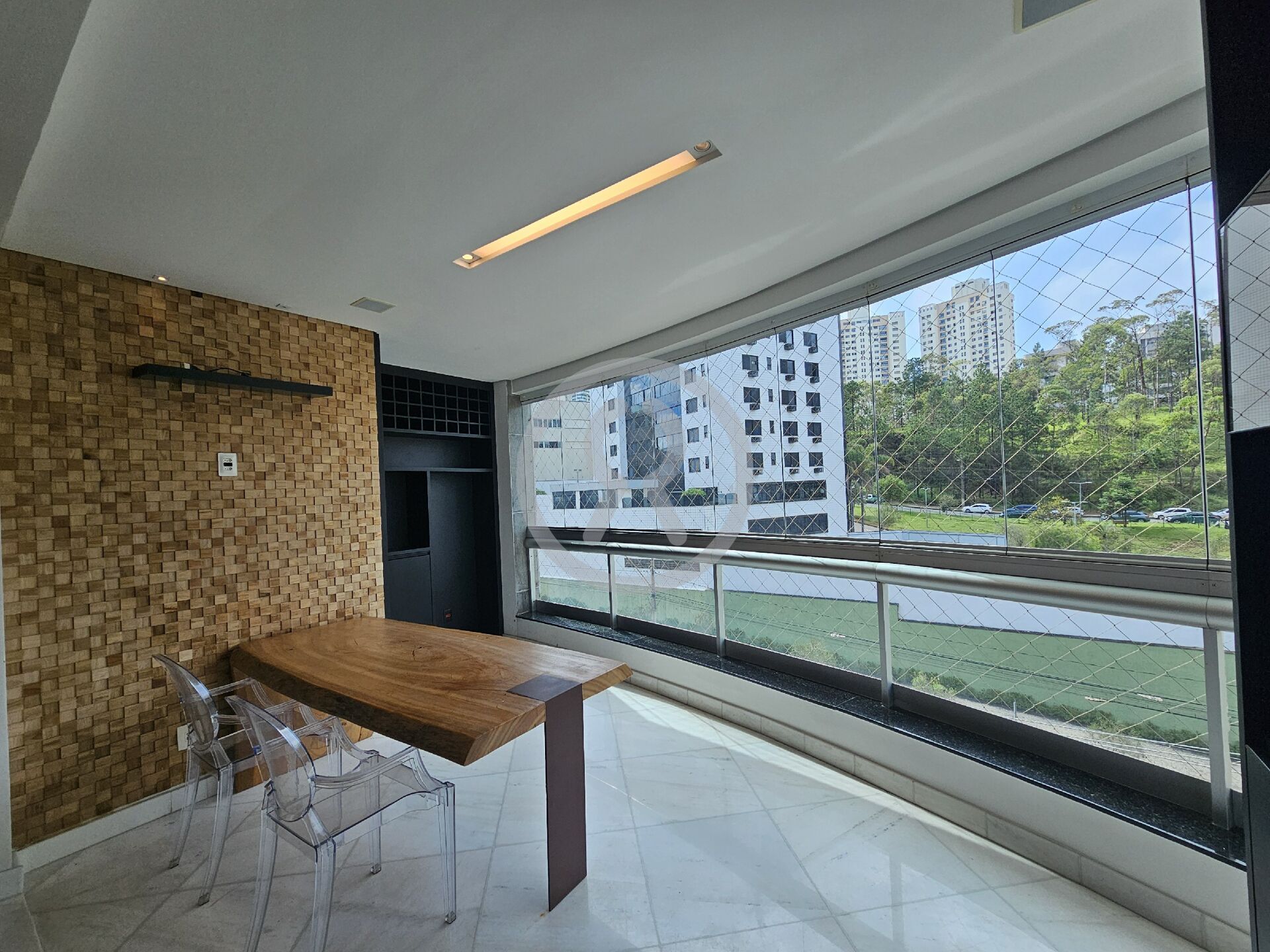 Apartamento para alugar com 4 quartos, 198m² - Foto 7