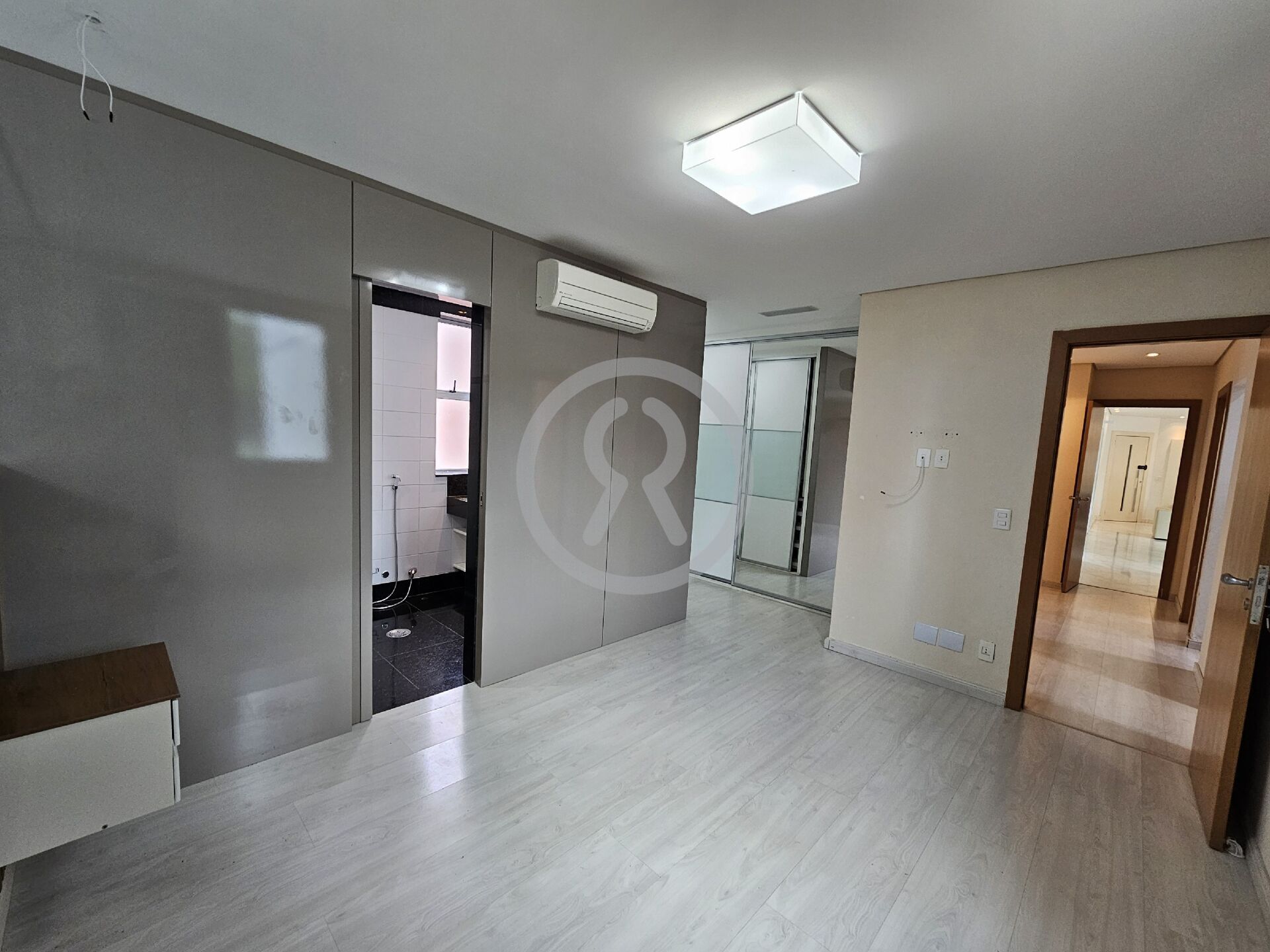 Apartamento para alugar com 4 quartos, 198m² - Foto 33