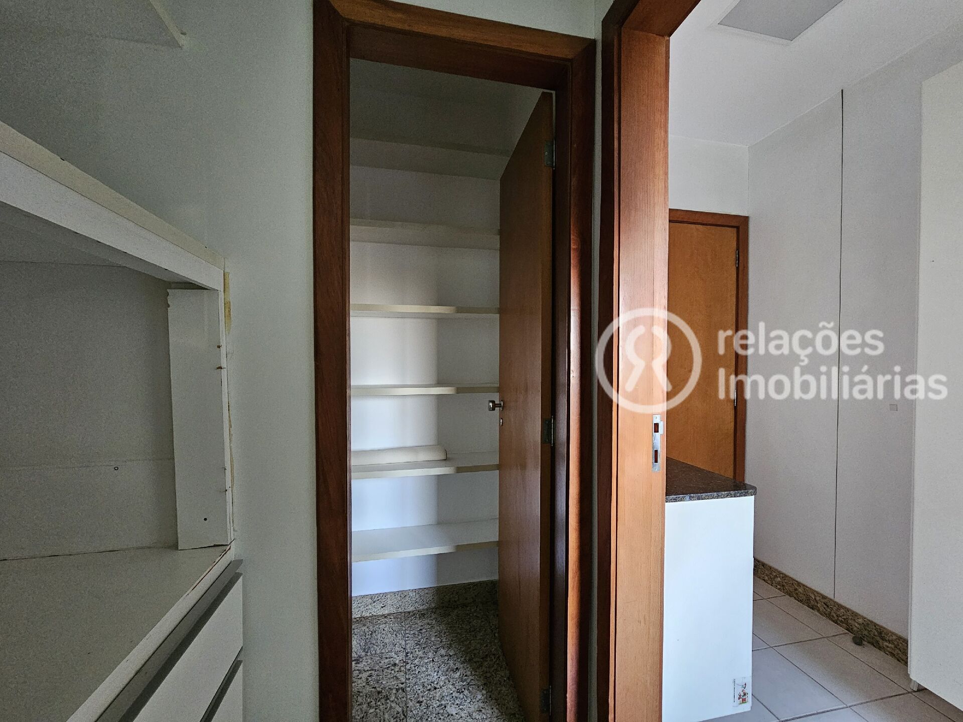 Apartamento à venda com 3 quartos, 107m² - Foto 15