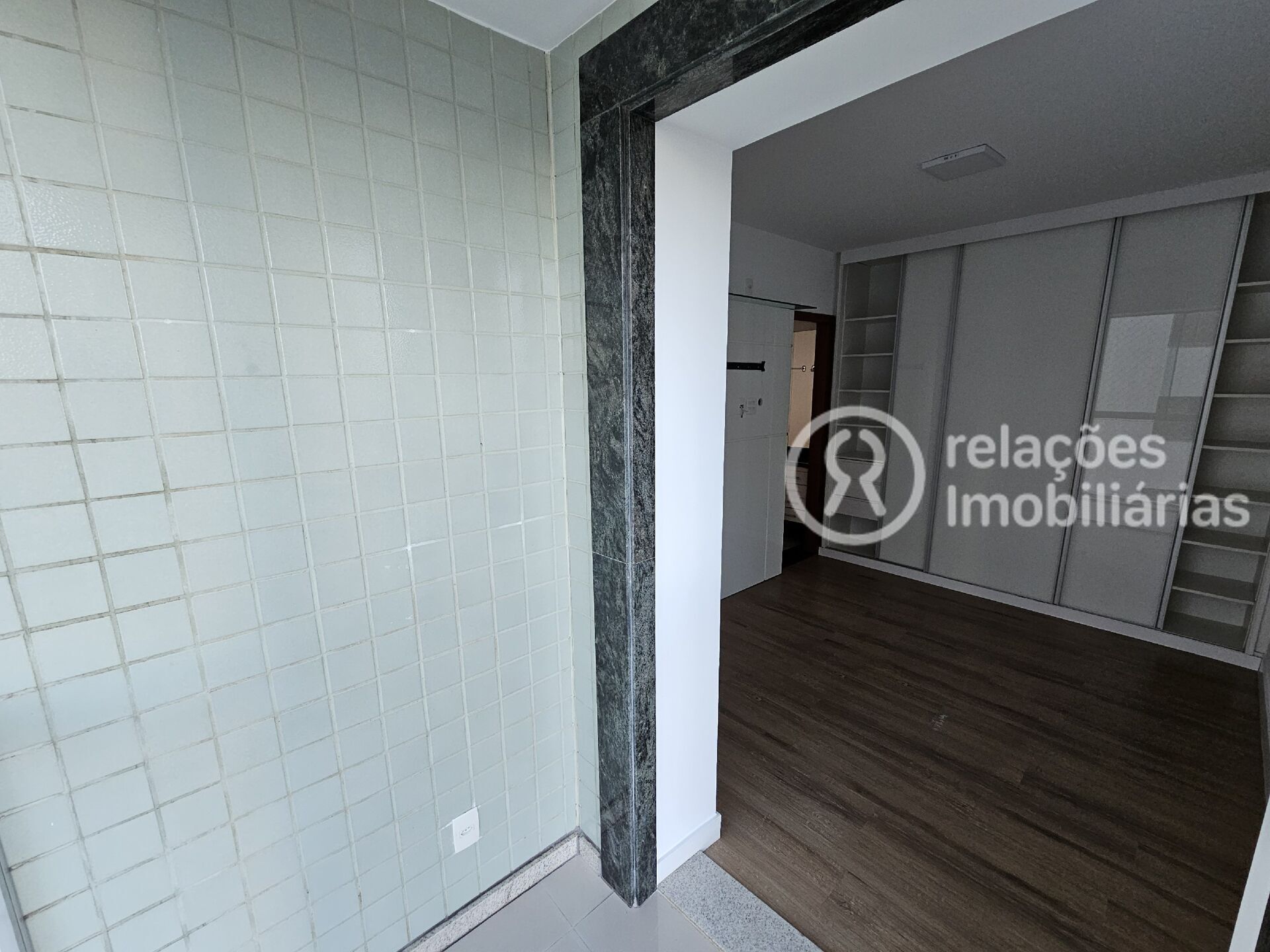 Apartamento à venda com 3 quartos, 107m² - Foto 32