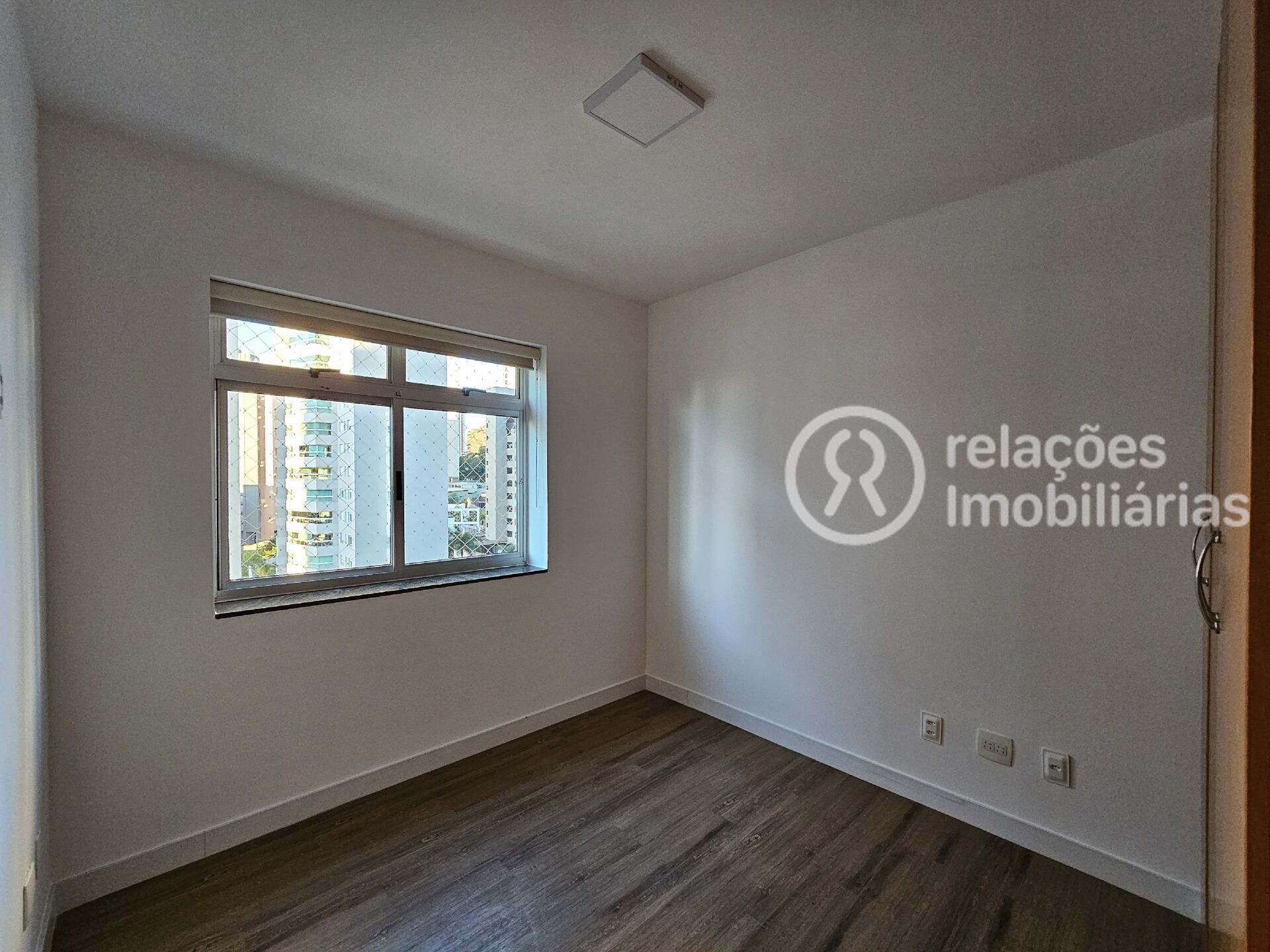 Apartamento à venda com 3 quartos, 107m² - Foto 23