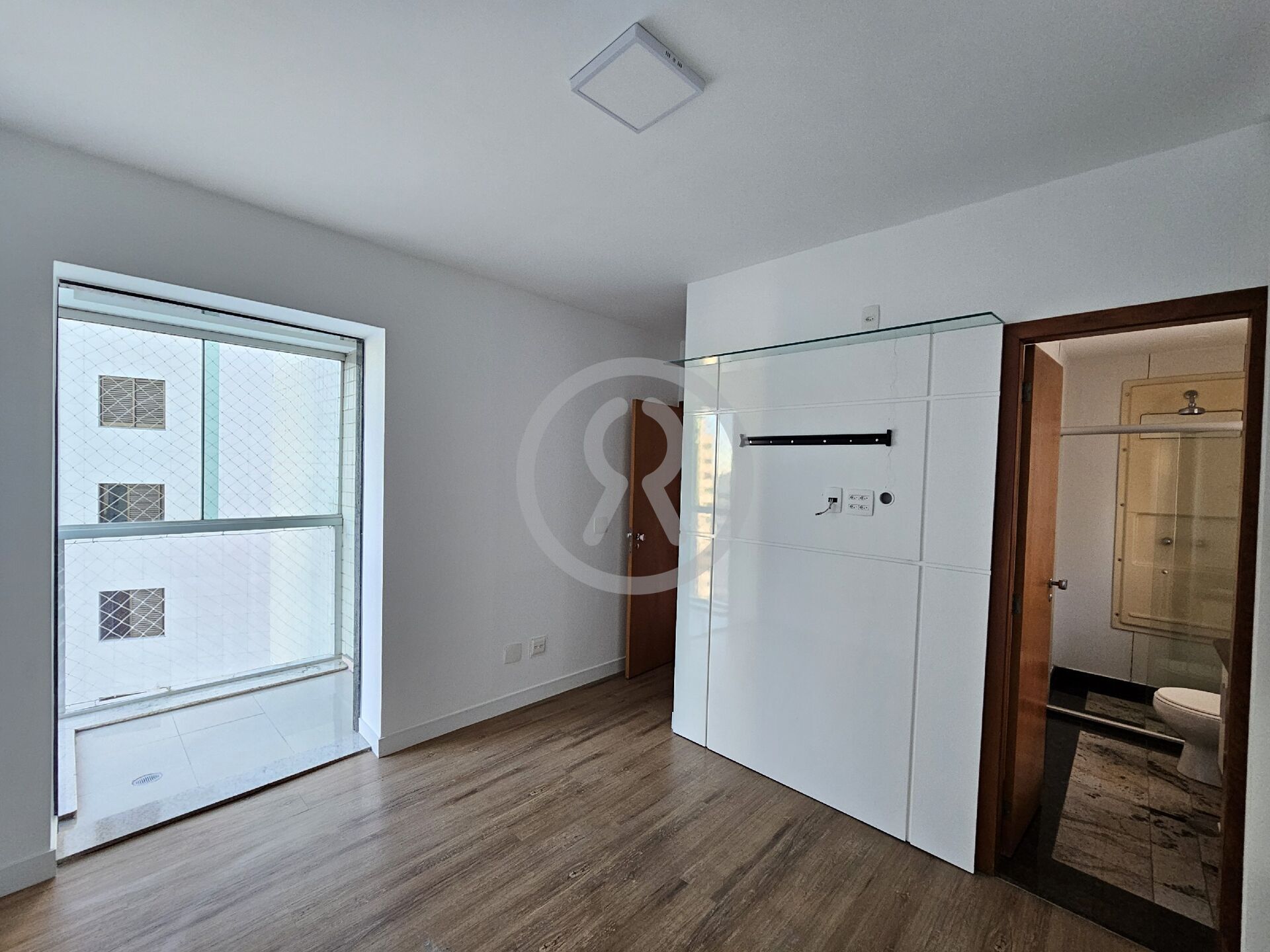 Apartamento à venda com 3 quartos, 107m² - Foto 30