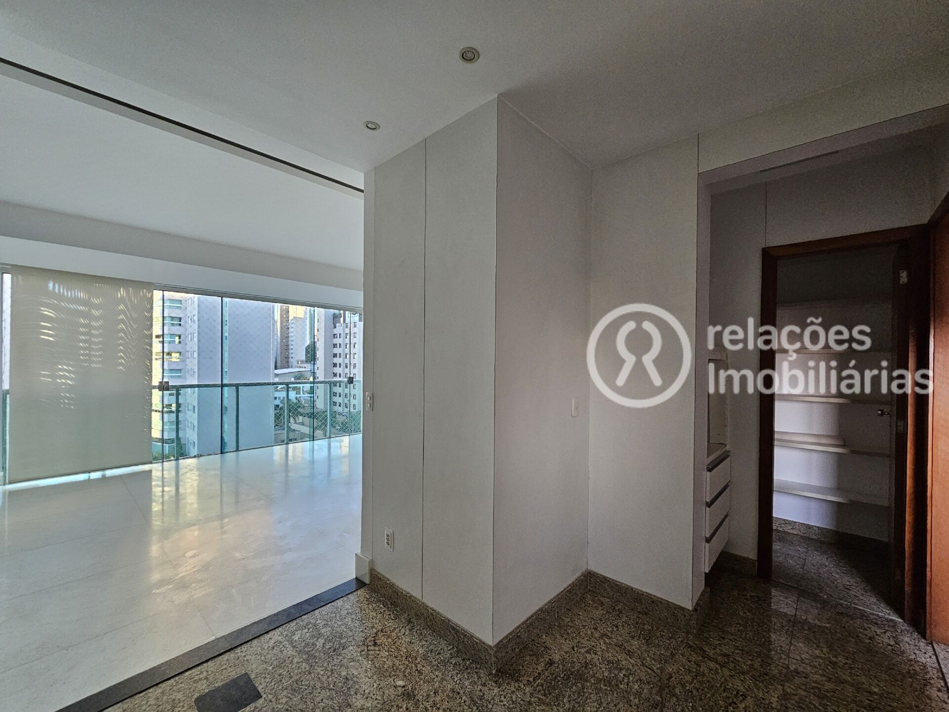 Apartamento à venda com 3 quartos, 107m² - Foto 14