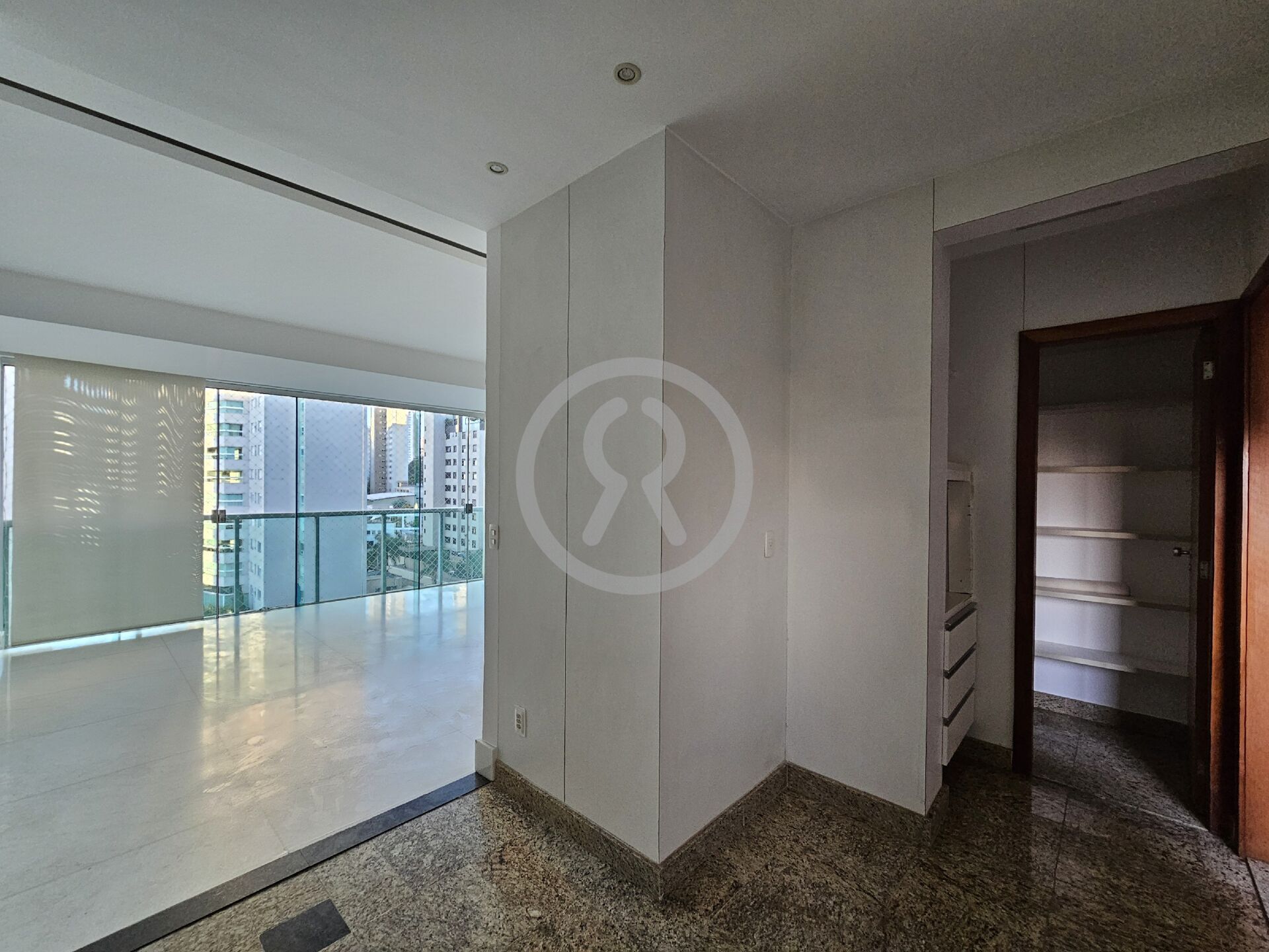 Apartamento à venda com 3 quartos, 107m² - Foto 14