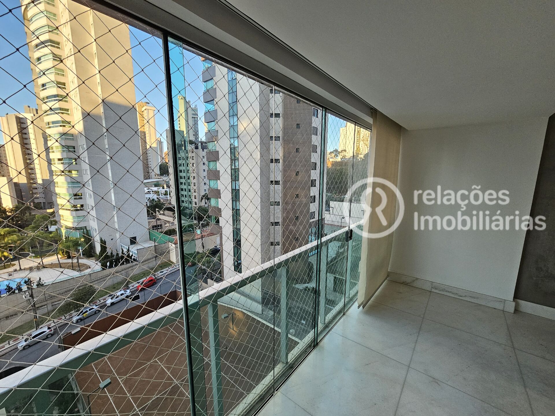 Apartamento à venda com 3 quartos, 107m² - Foto 9