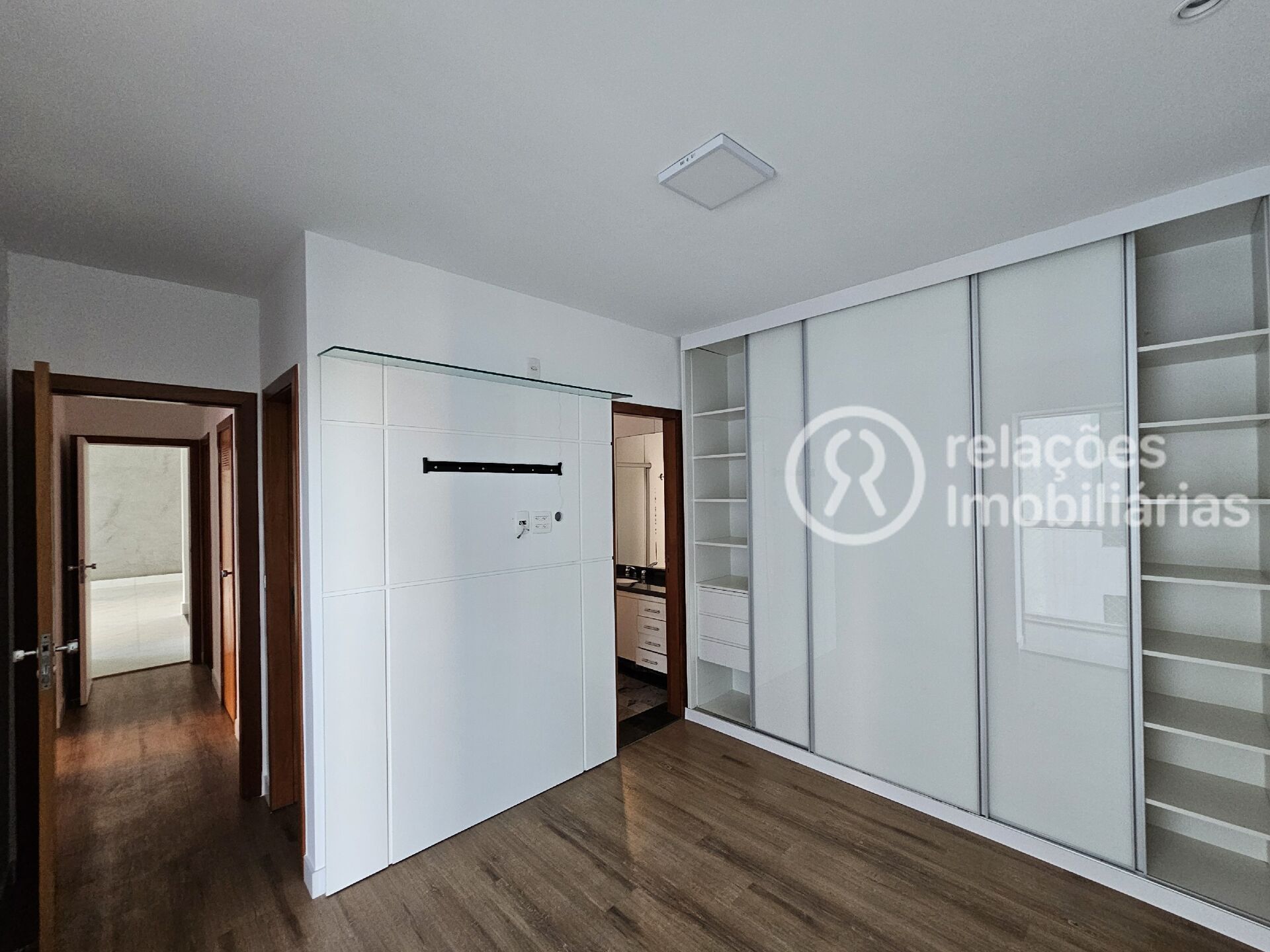 Apartamento à venda com 3 quartos, 107m² - Foto 29