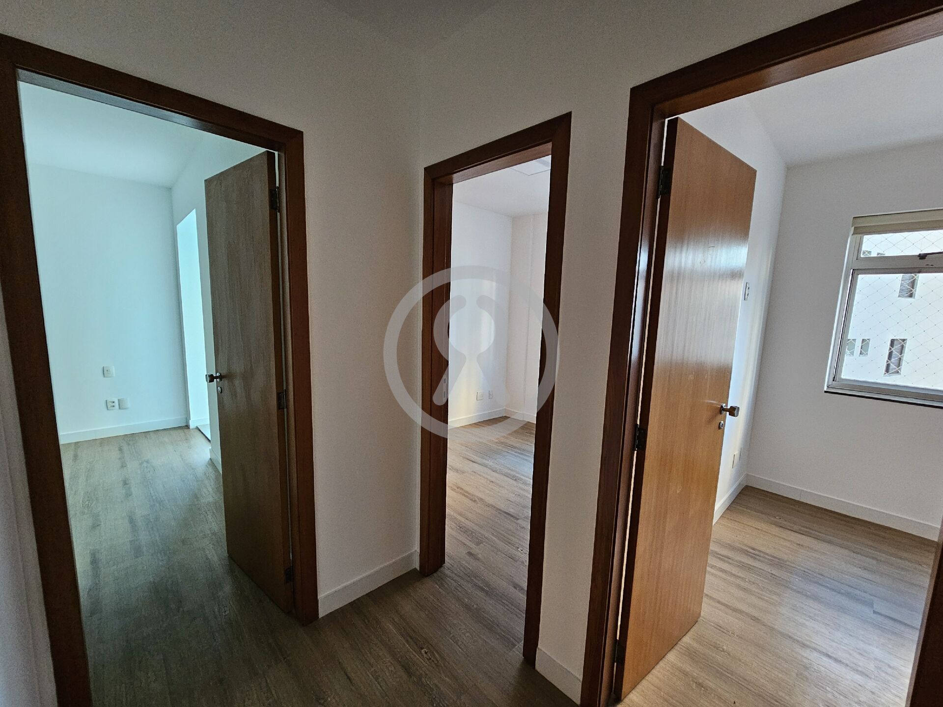 Apartamento à venda com 3 quartos, 107m² - Foto 22