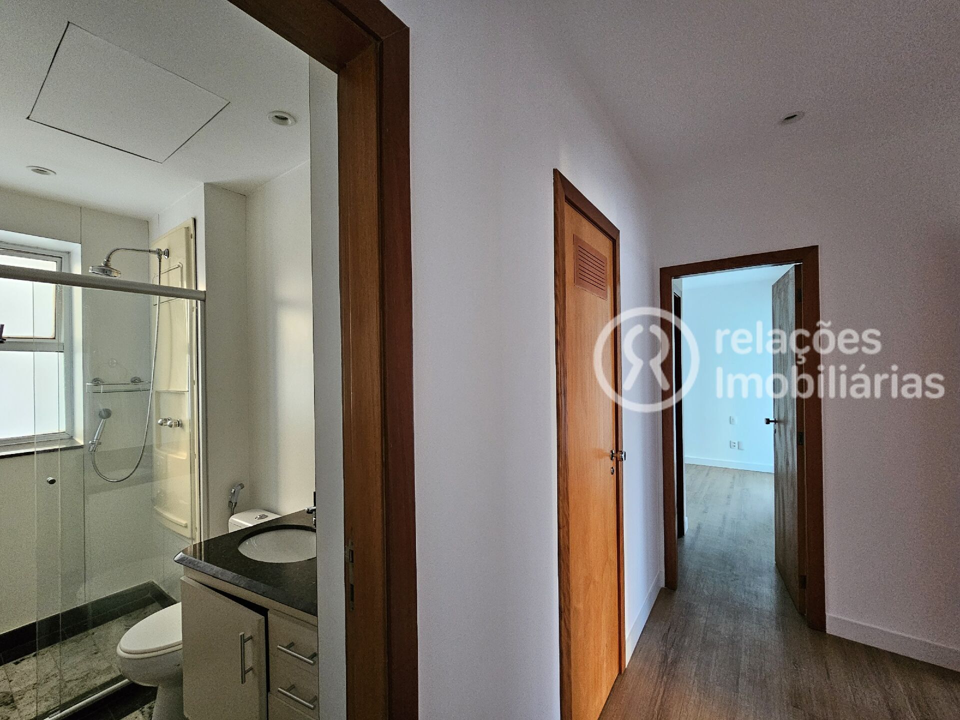 Apartamento à venda com 3 quartos, 107m² - Foto 19