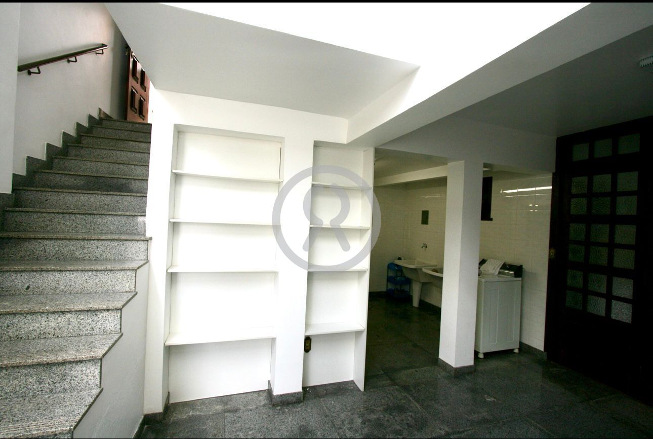 Casa para alugar com 4 quartos, 422m² - Foto 23