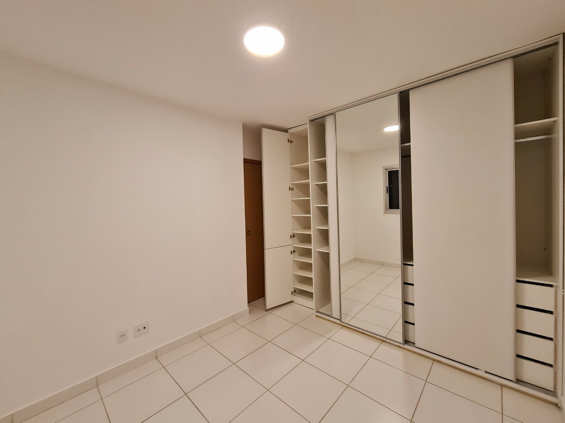 Apartamento para alugar com 2 quartos, 55m² - Foto 7