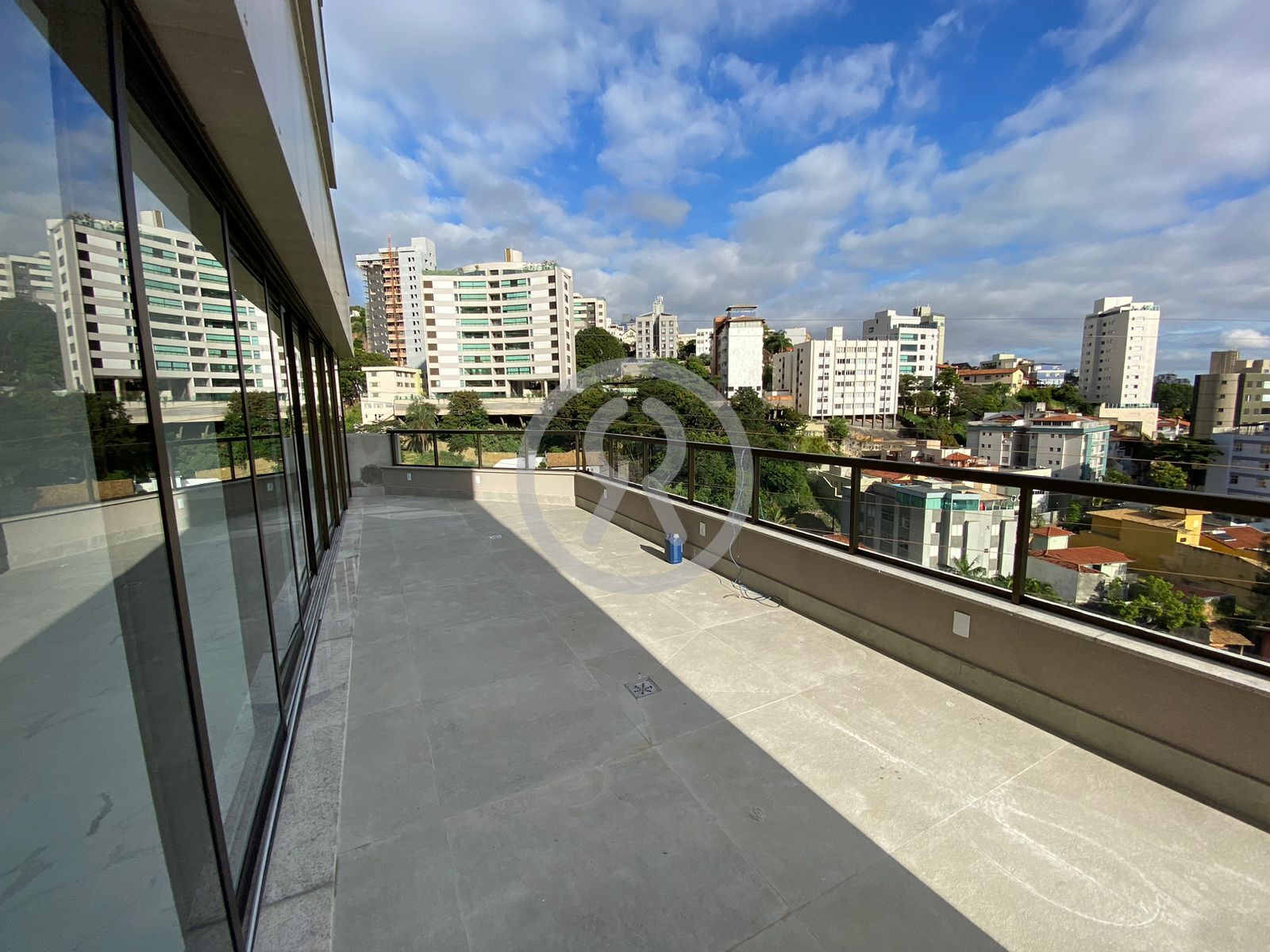 Apartamento à venda com 4 quartos, 342m² - Foto 28