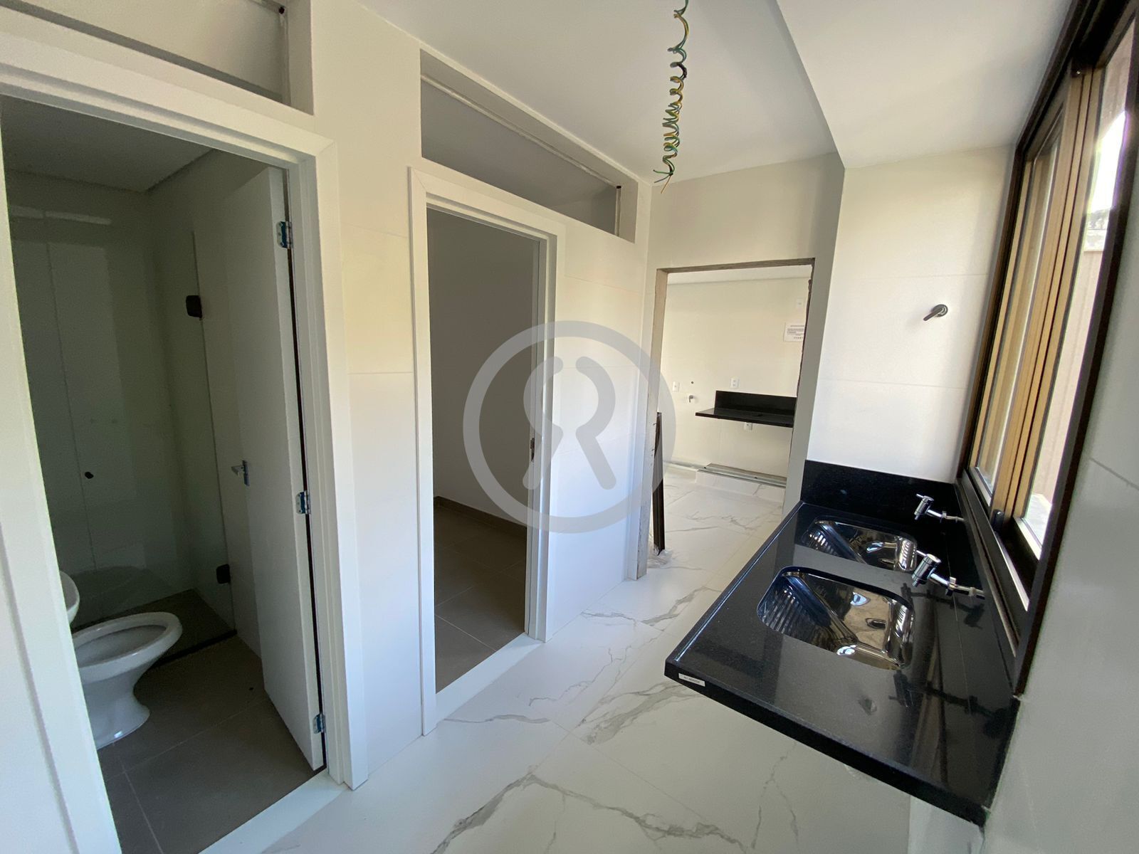 Apartamento à venda com 4 quartos, 342m² - Foto 6