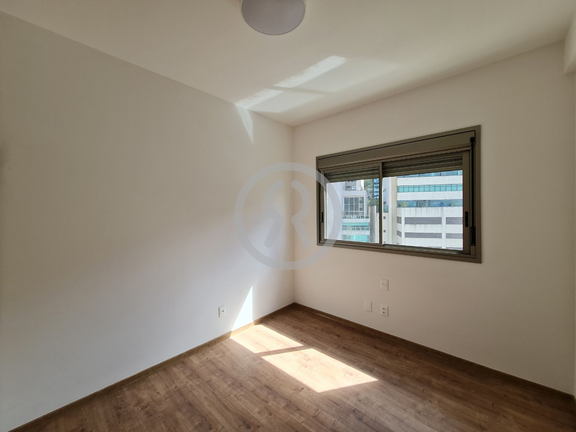 Apartamento à venda com 3 quartos, 127m² - Foto 21