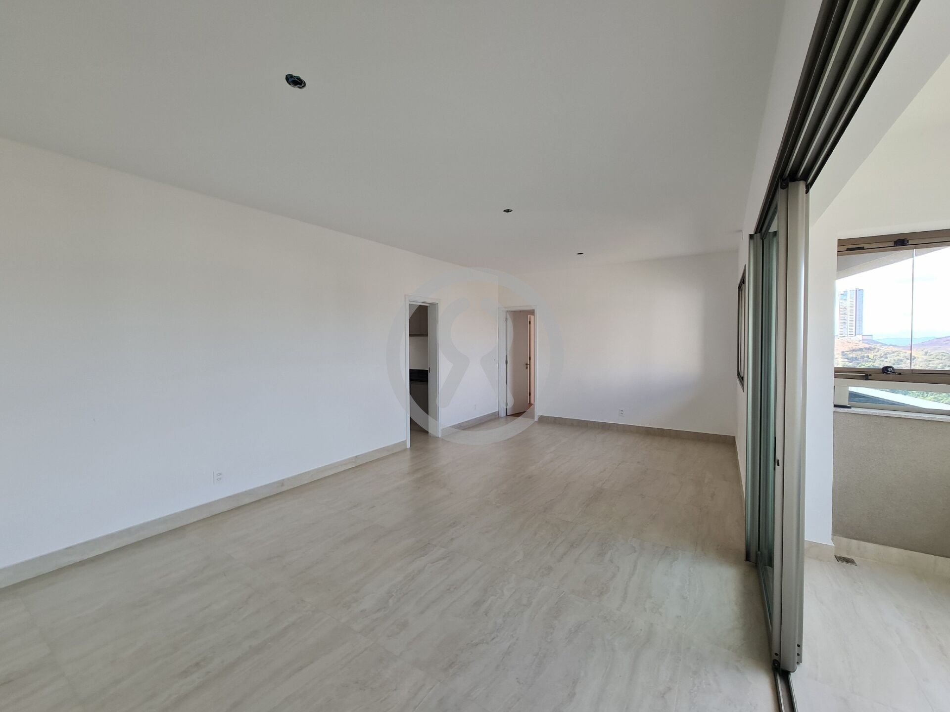 Apartamento à venda com 3 quartos, 127m² - Foto 3