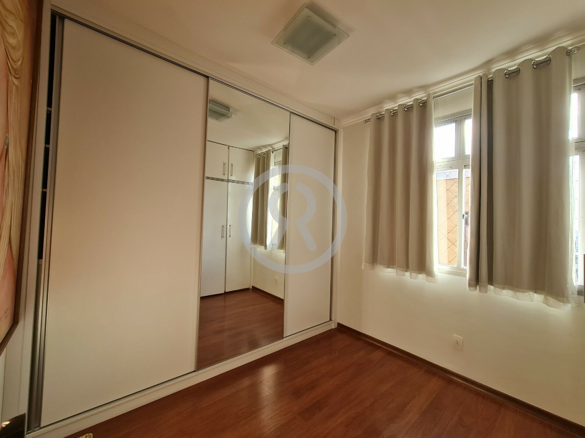 Apartamento para alugar com 2 quartos, 108m² - Foto 18