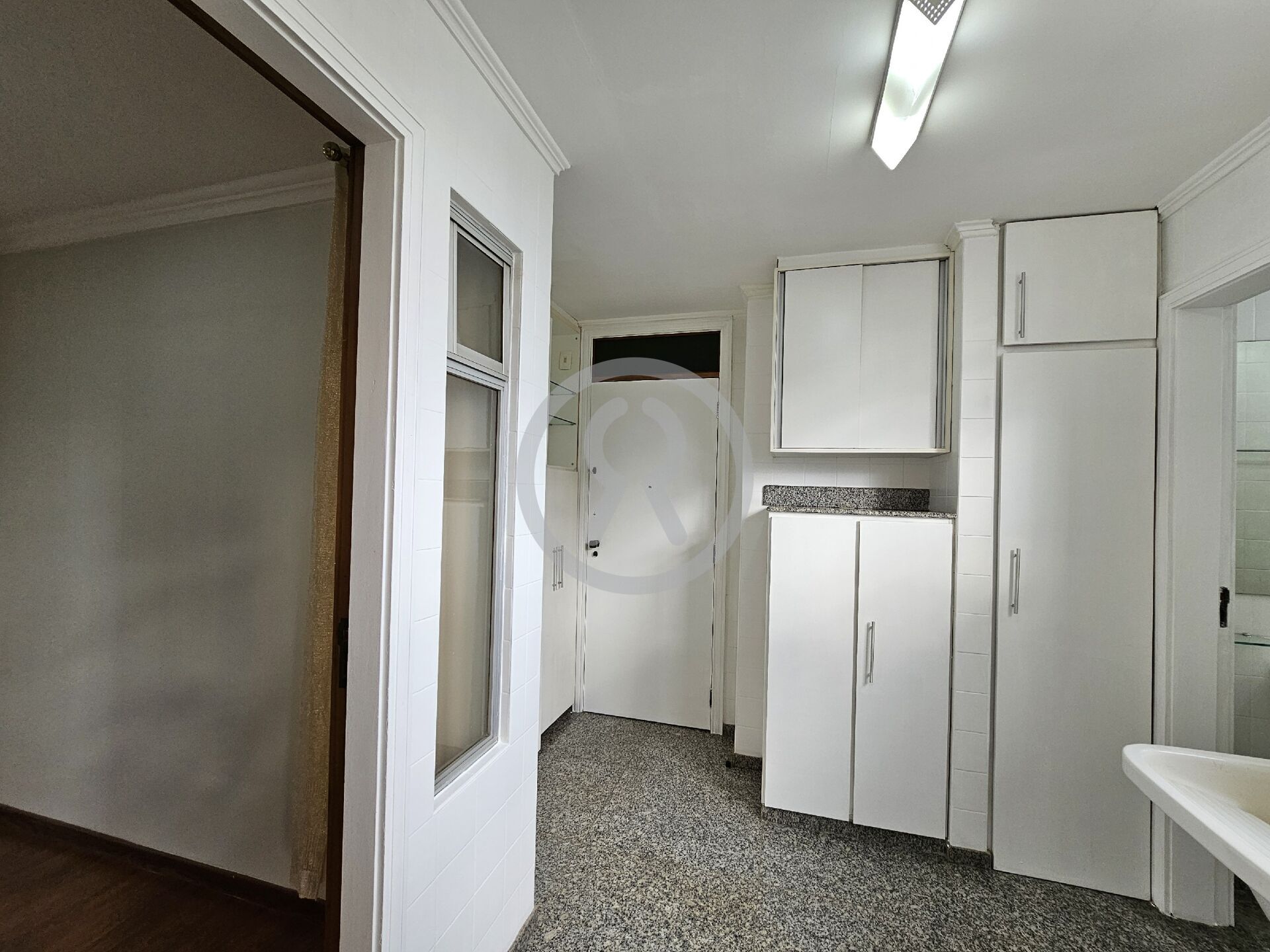 Apartamento para alugar com 2 quartos, 108m² - Foto 20