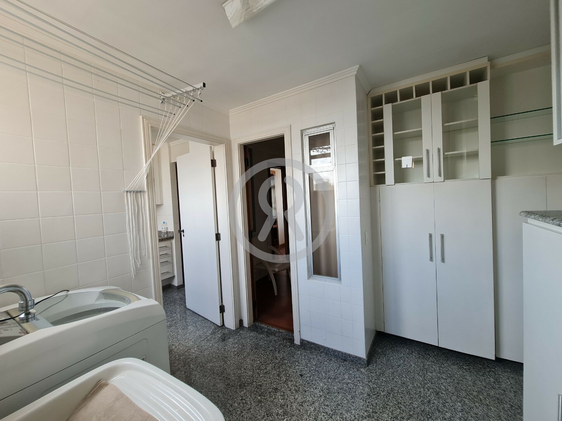 Apartamento para alugar com 2 quartos, 108m² - Foto 32