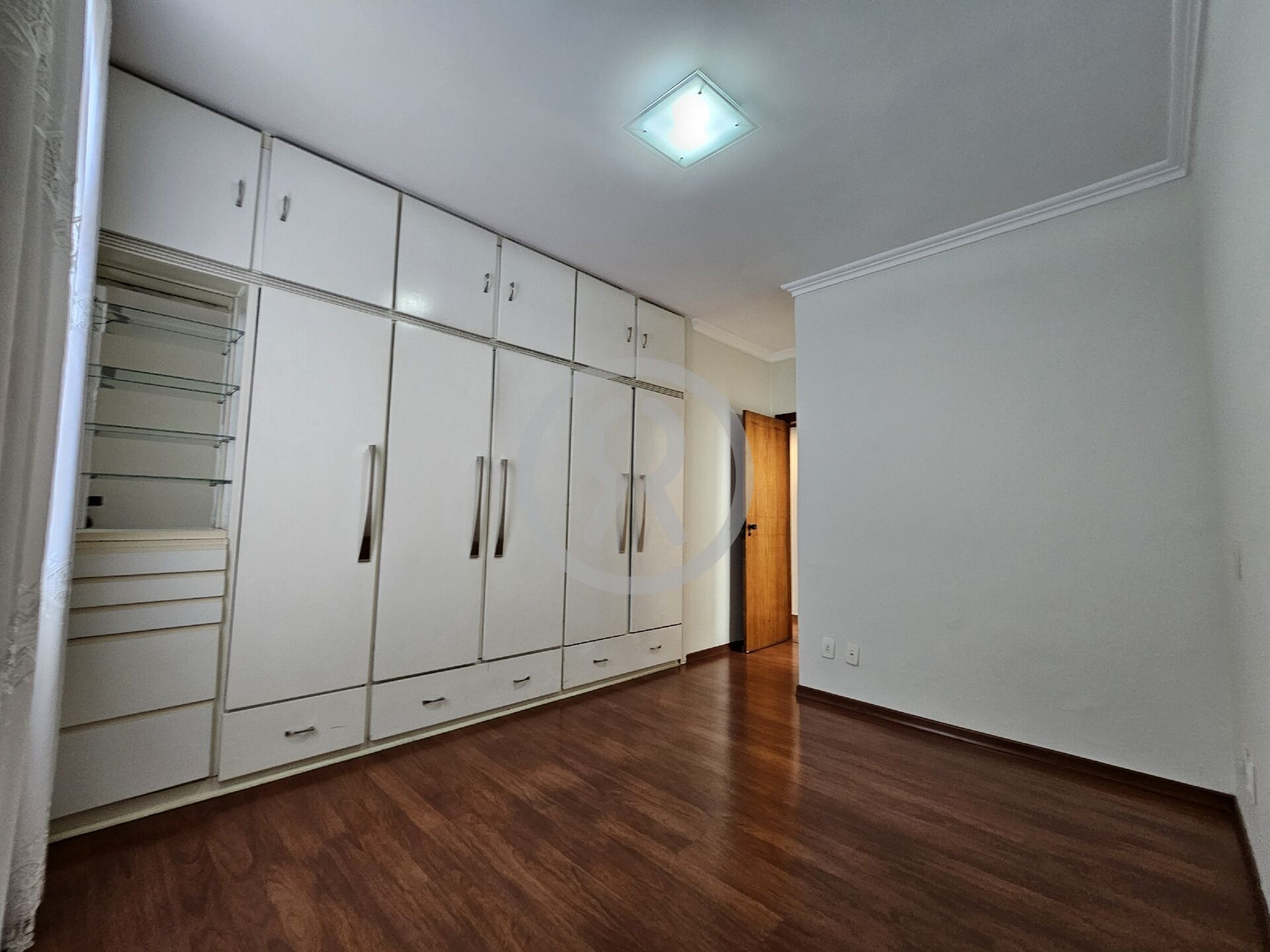 Apartamento para alugar com 2 quartos, 108m² - Foto 35