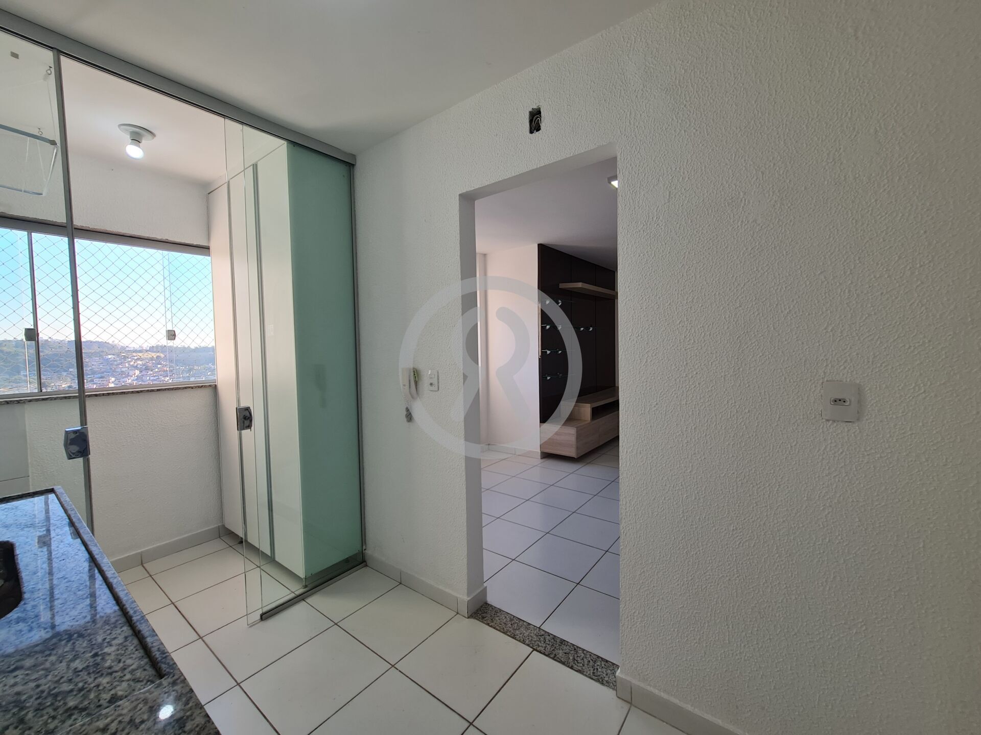 Apartamento para alugar com 2 quartos, 55m² - Foto 12