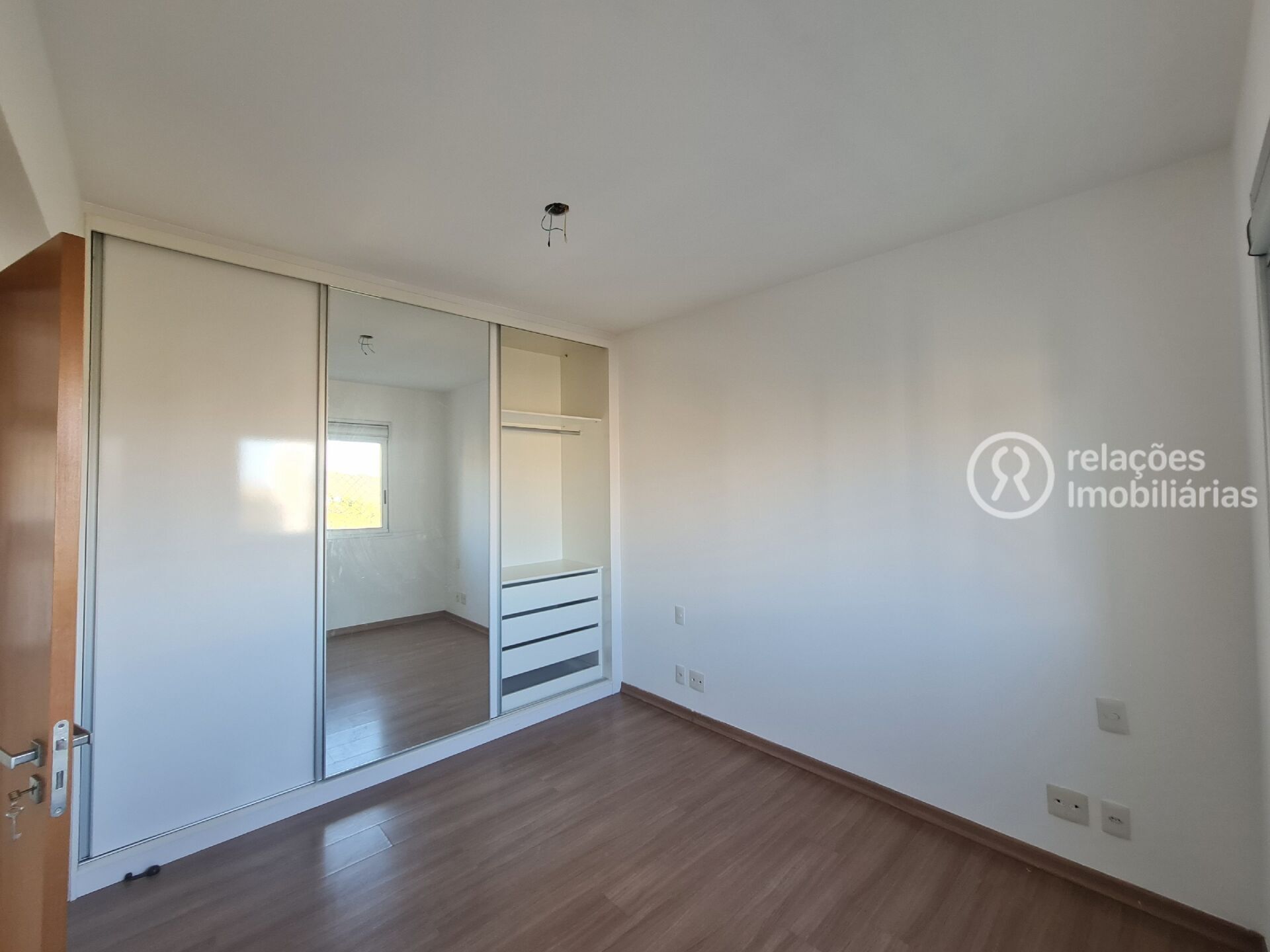 Apartamento para alugar com 2 quartos, 69m² - Foto 27