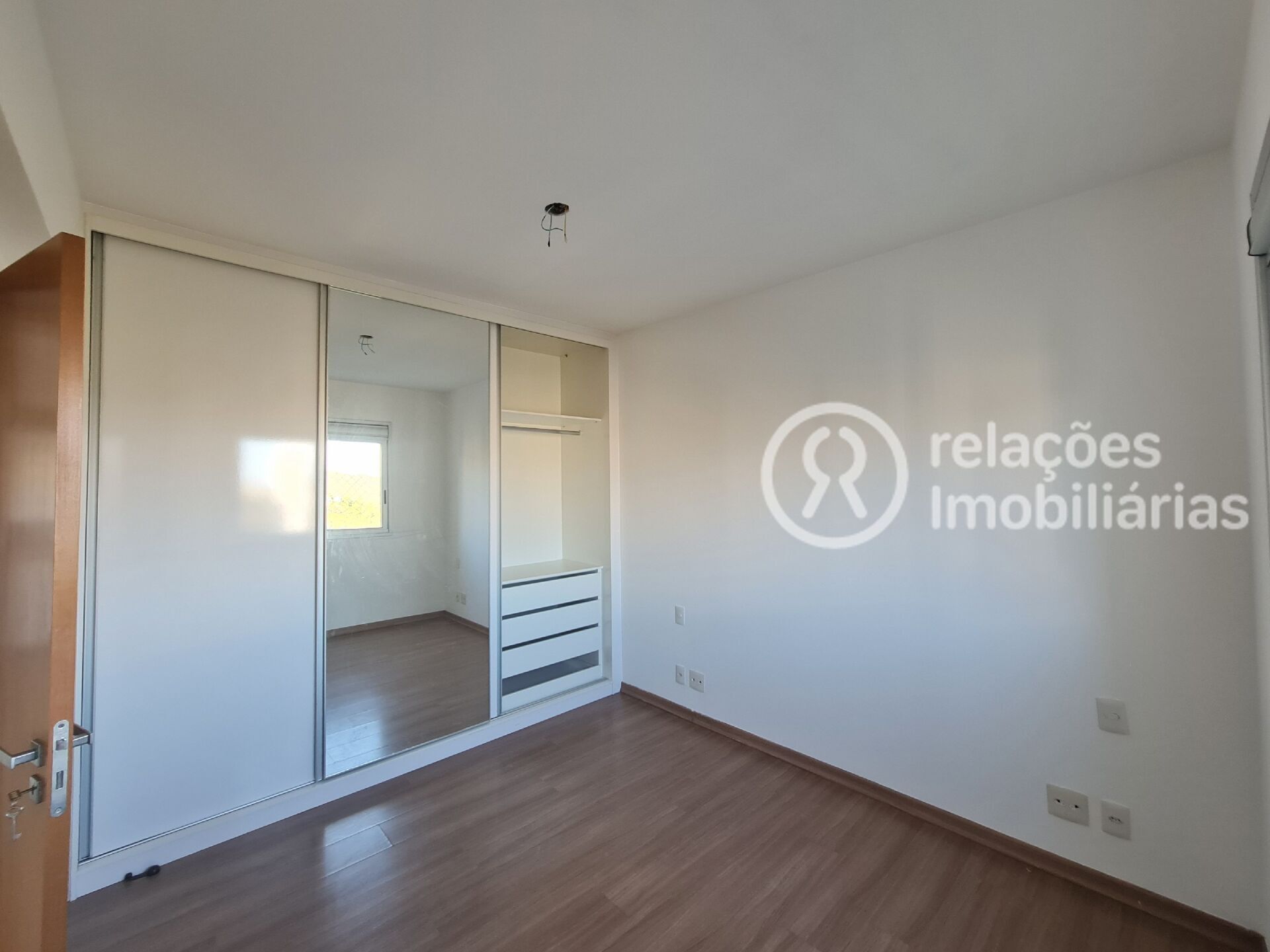 Apartamento para alugar com 2 quartos, 69m² - Foto 27