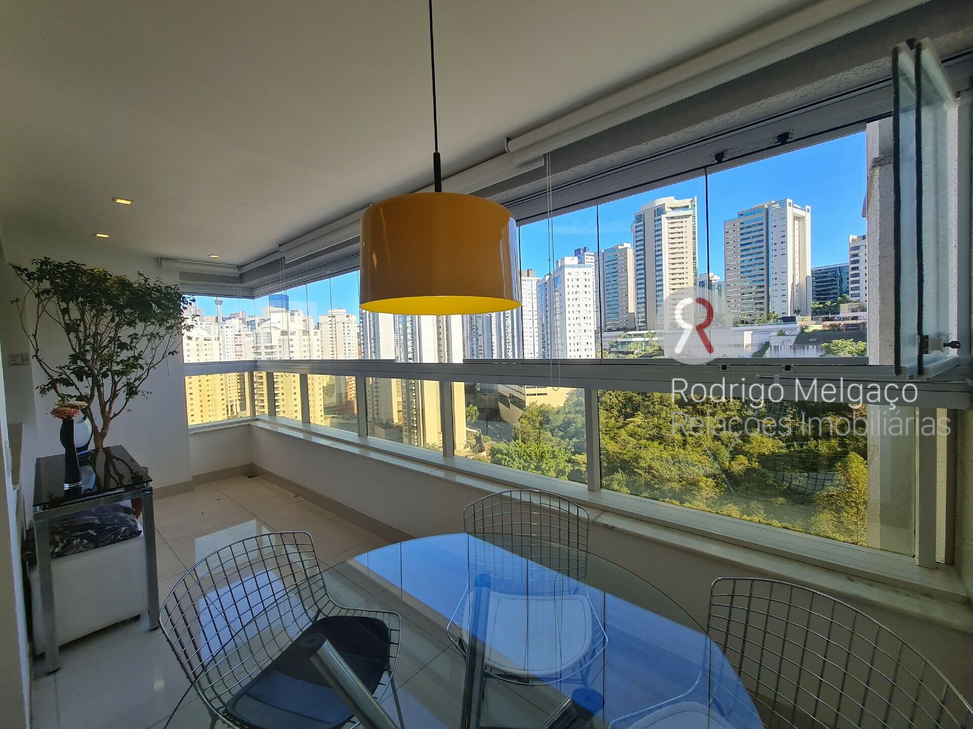 Apartamento para alugar com 2 quartos, 82m² - Foto 12