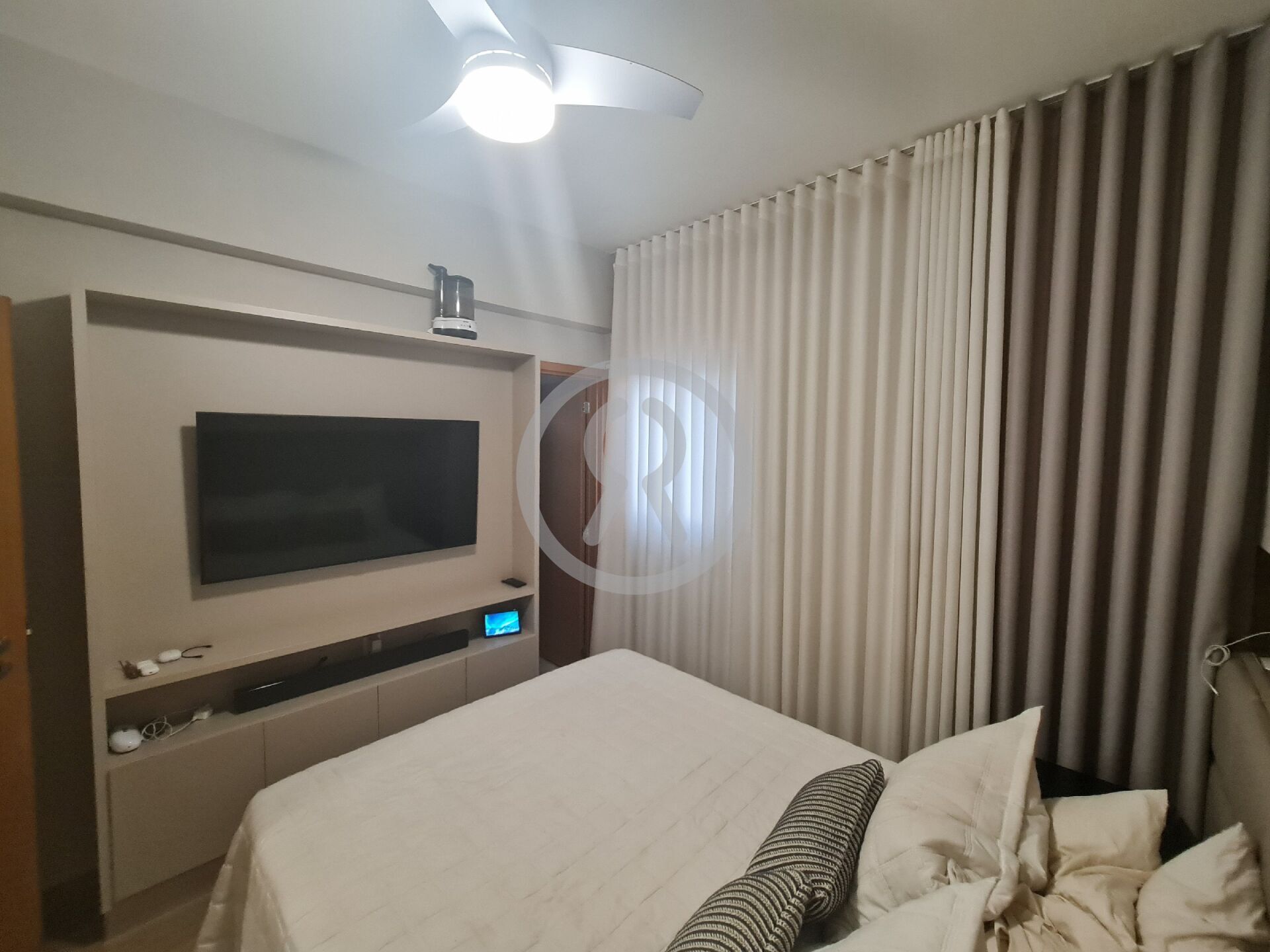 Apartamento à venda com 2 quartos, 75m² - Foto 16