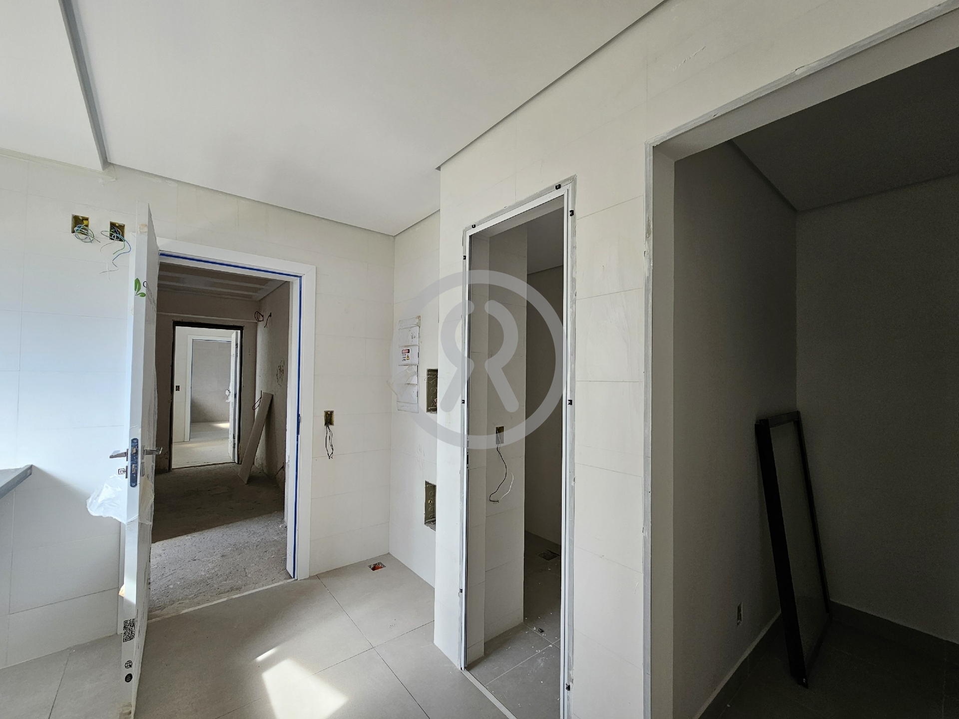 Apartamento à venda com 4 quartos, 230m² - Foto 23