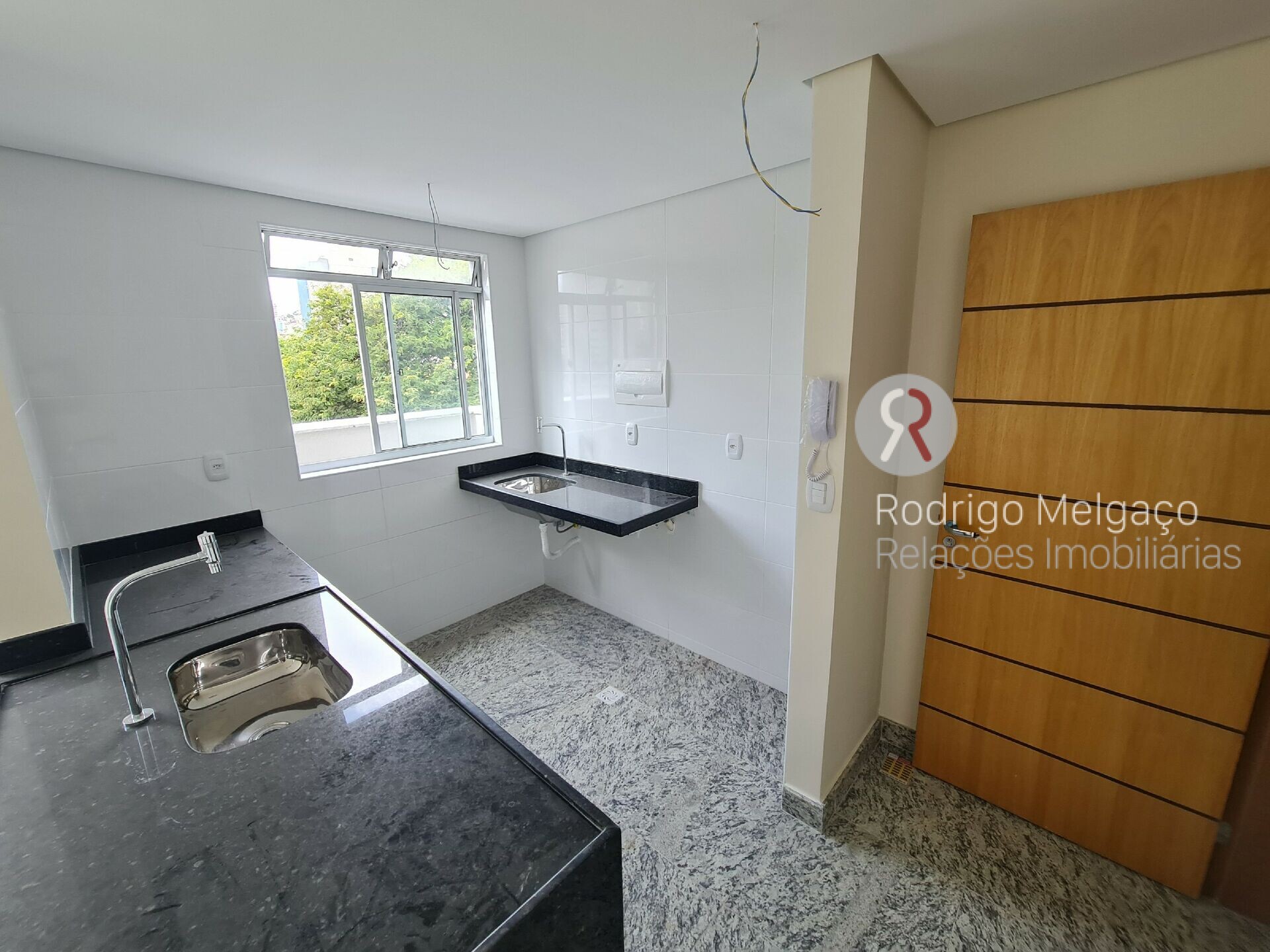 Apartamento à venda com 2 quartos, 51m² - Foto 7