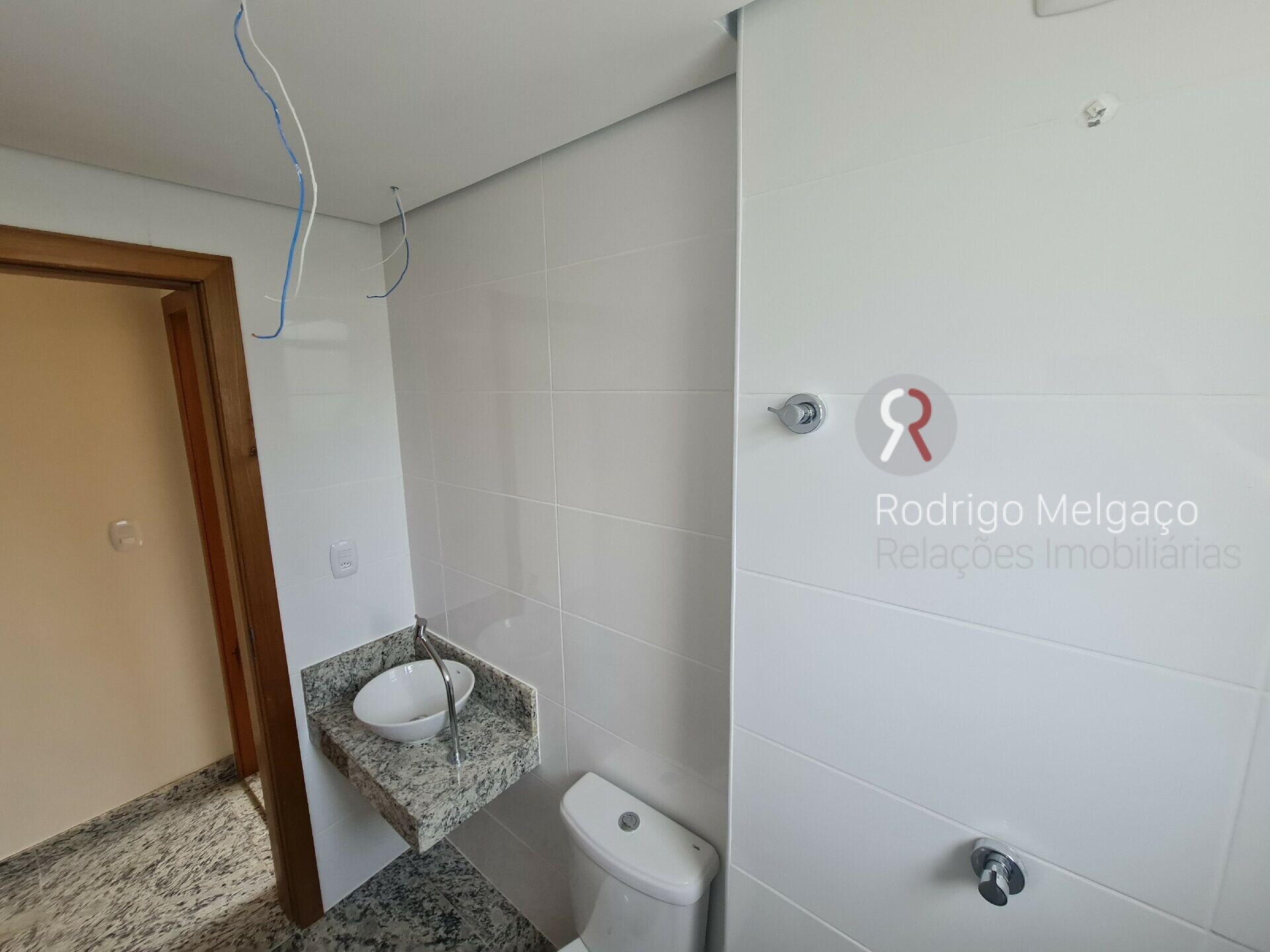 Apartamento à venda com 2 quartos, 51m² - Foto 17