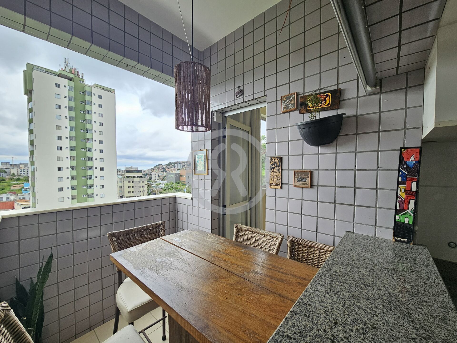 Apartamento para alugar com 2 quartos, 65m² - Foto 9