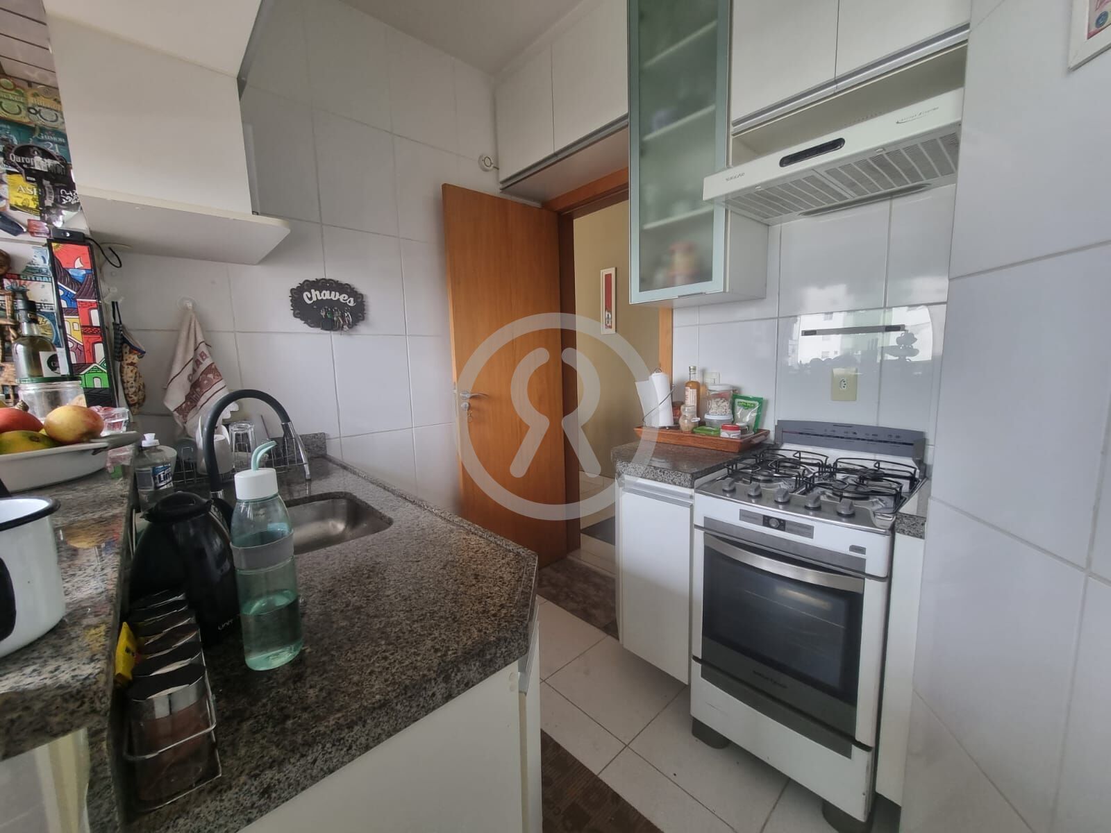 Apartamento para alugar com 2 quartos, 65m² - Foto 6