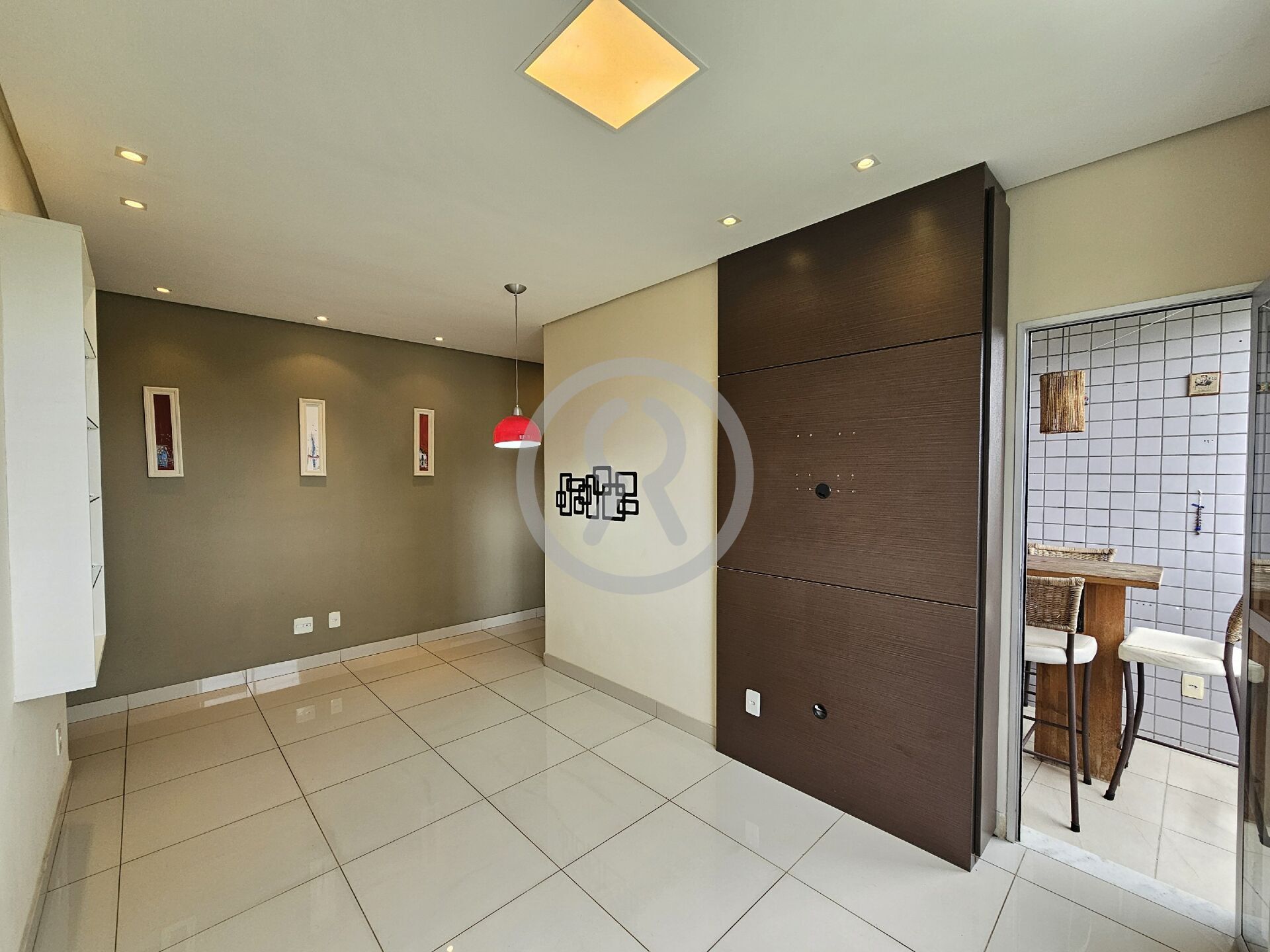 Apartamento para alugar com 2 quartos, 65m² - Foto 3