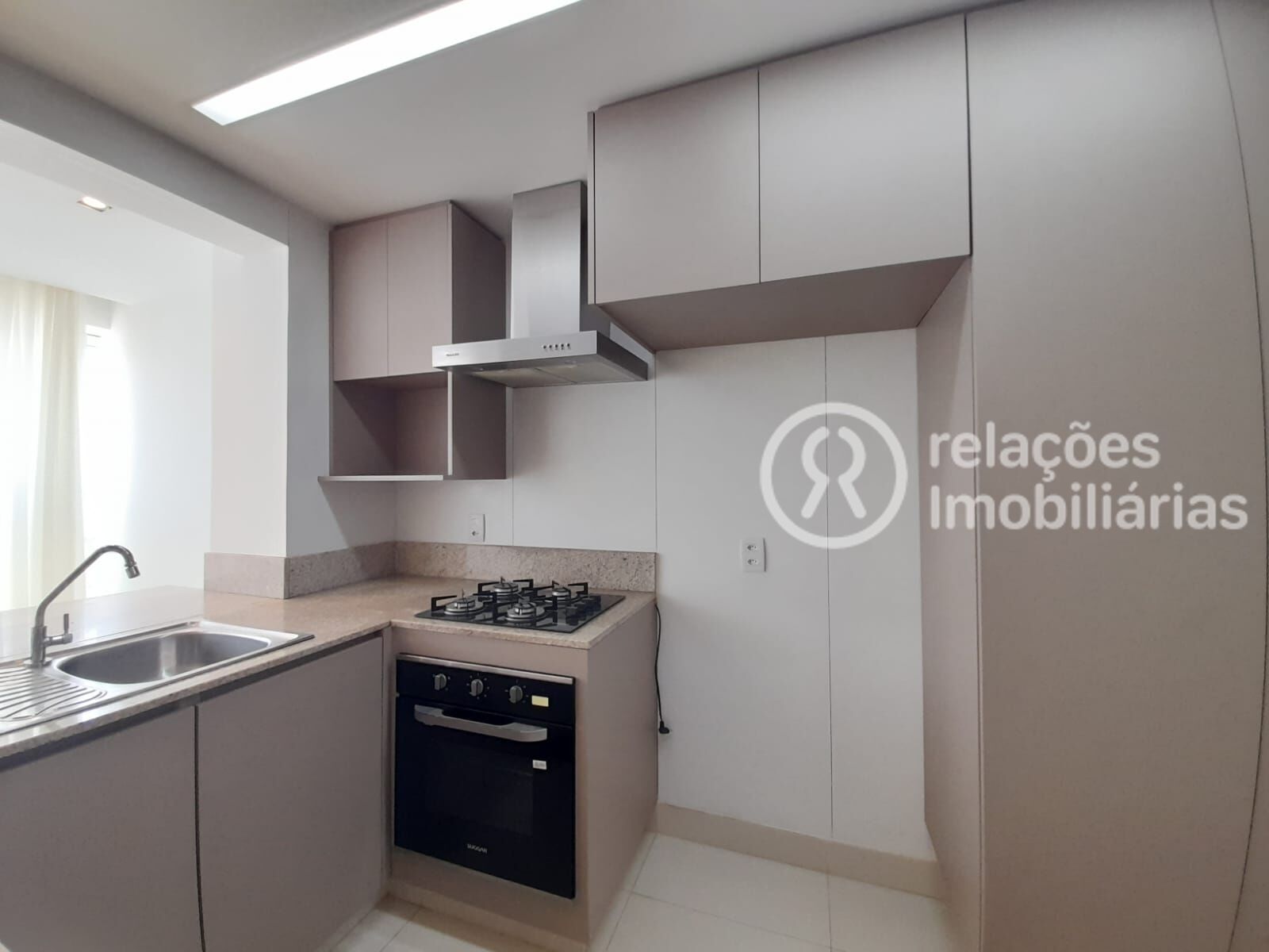 Apartamento para alugar com 1 quarto, 58m² - Foto 13