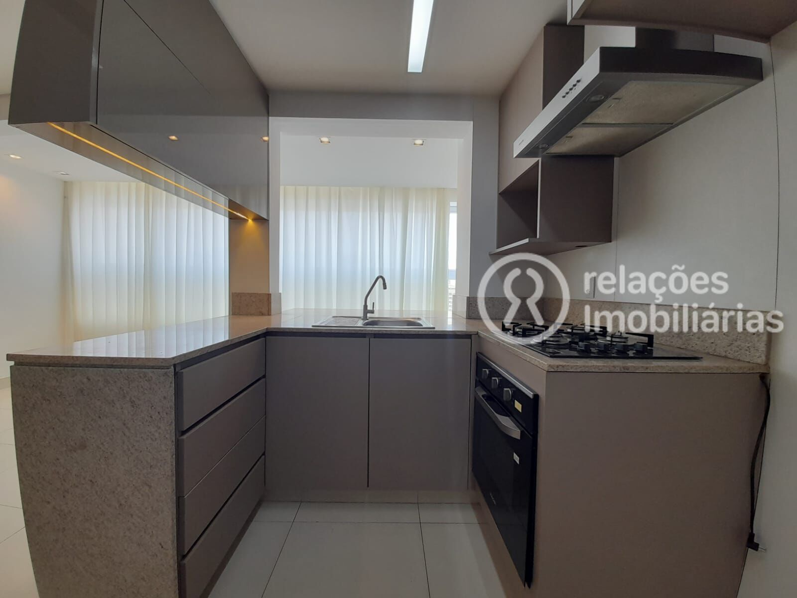 Apartamento para alugar com 1 quarto, 58m² - Foto 15