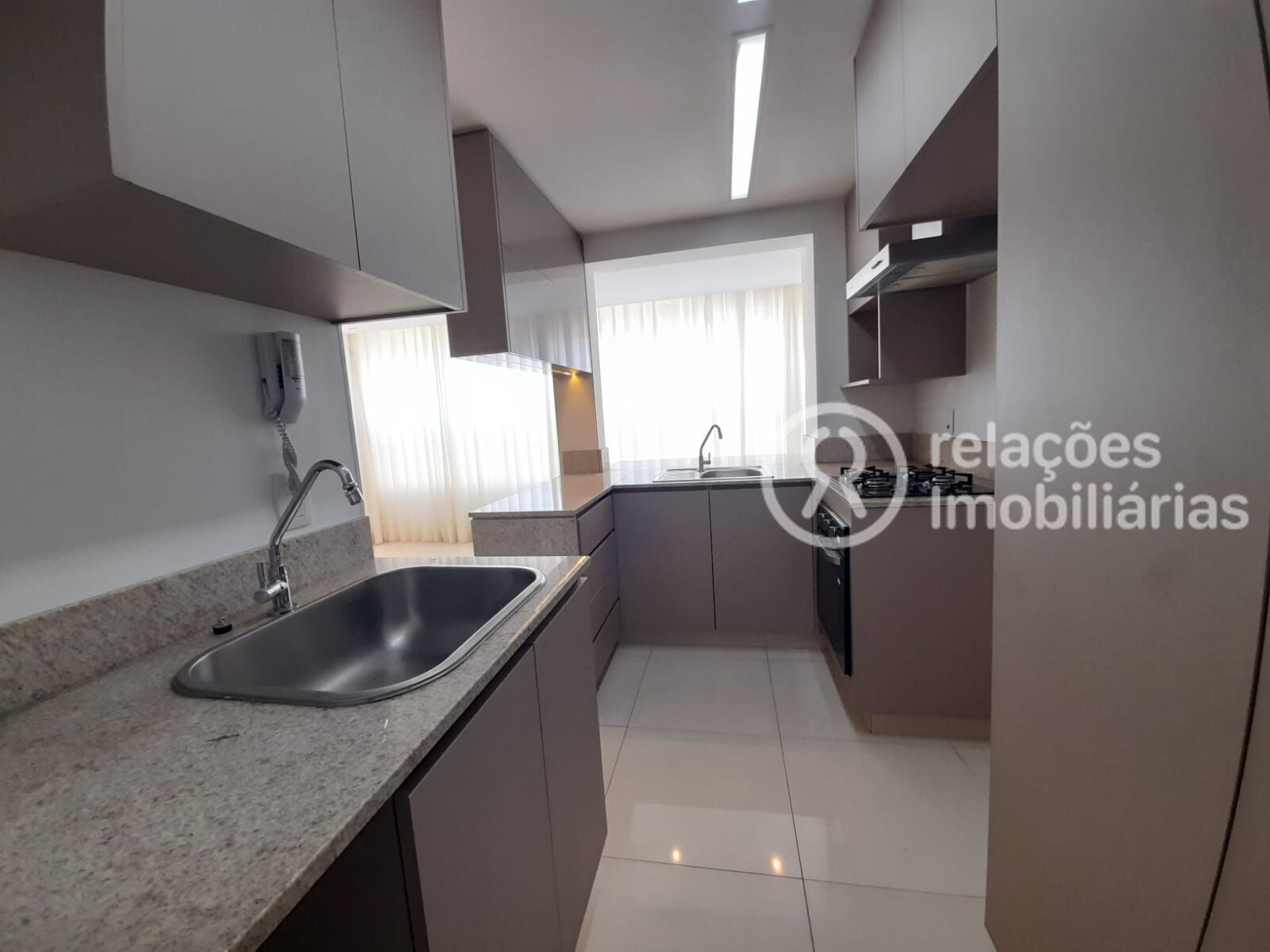 Apartamento para alugar com 1 quarto, 58m² - Foto 10