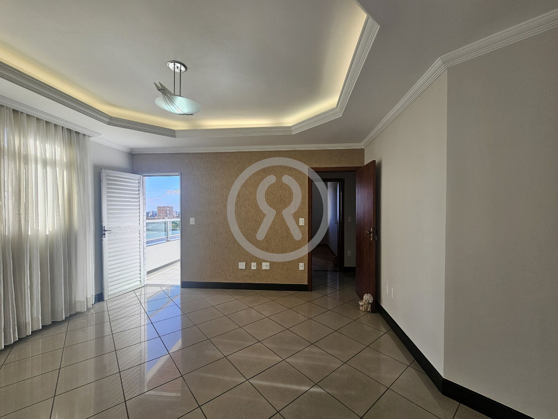 Apartamento para alugar com 3 quartos, 105m² - Foto 8