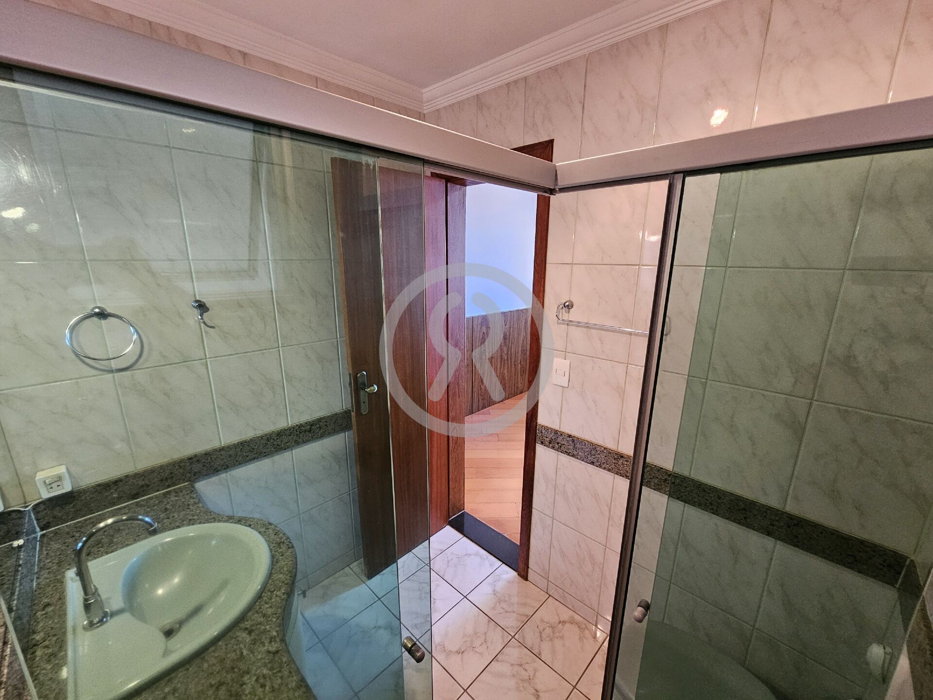 Apartamento para alugar com 3 quartos, 105m² - Foto 25