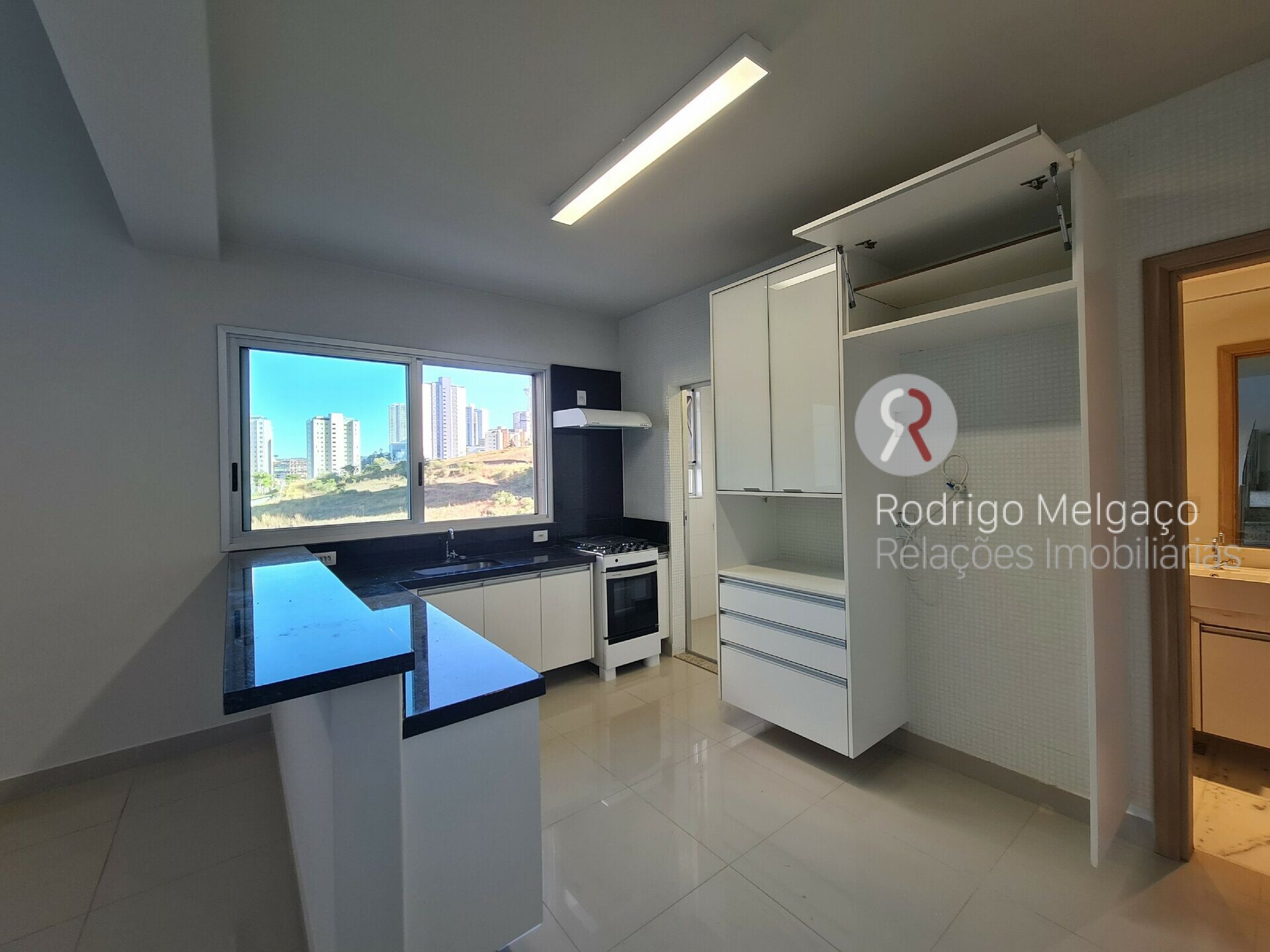 Apartamento para alugar com 1 quarto, 67m² - Foto 8