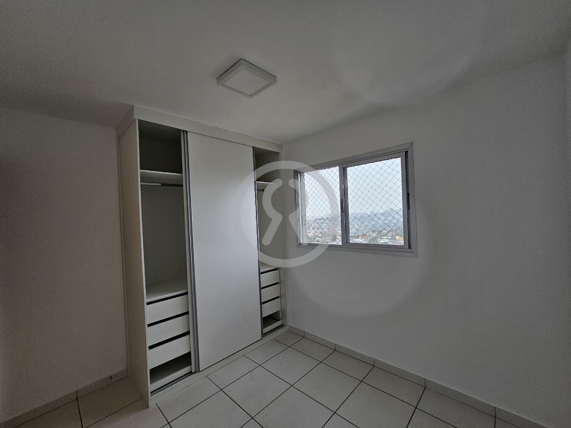 Apartamento para alugar com 3 quartos, 75m² - Foto 17