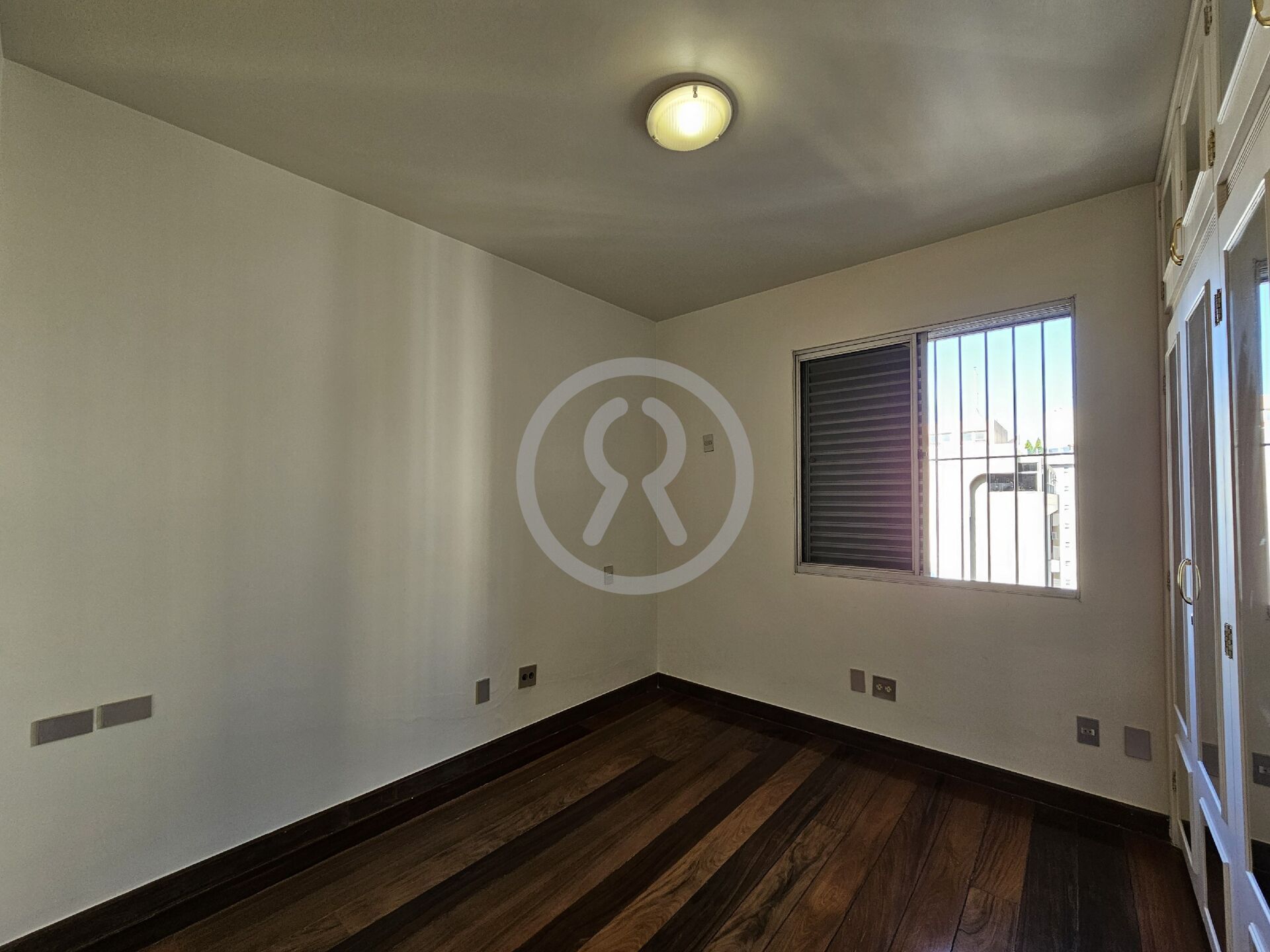 Apartamento à venda com 4 quartos, 160m² - Foto 38